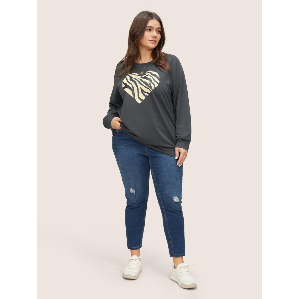Plus Size Heart Pattern Contrast Crew Neck Sweatshirt Women DimGray Casual Non Everyday Sweatshirts BloomChic 10/M Product Image
