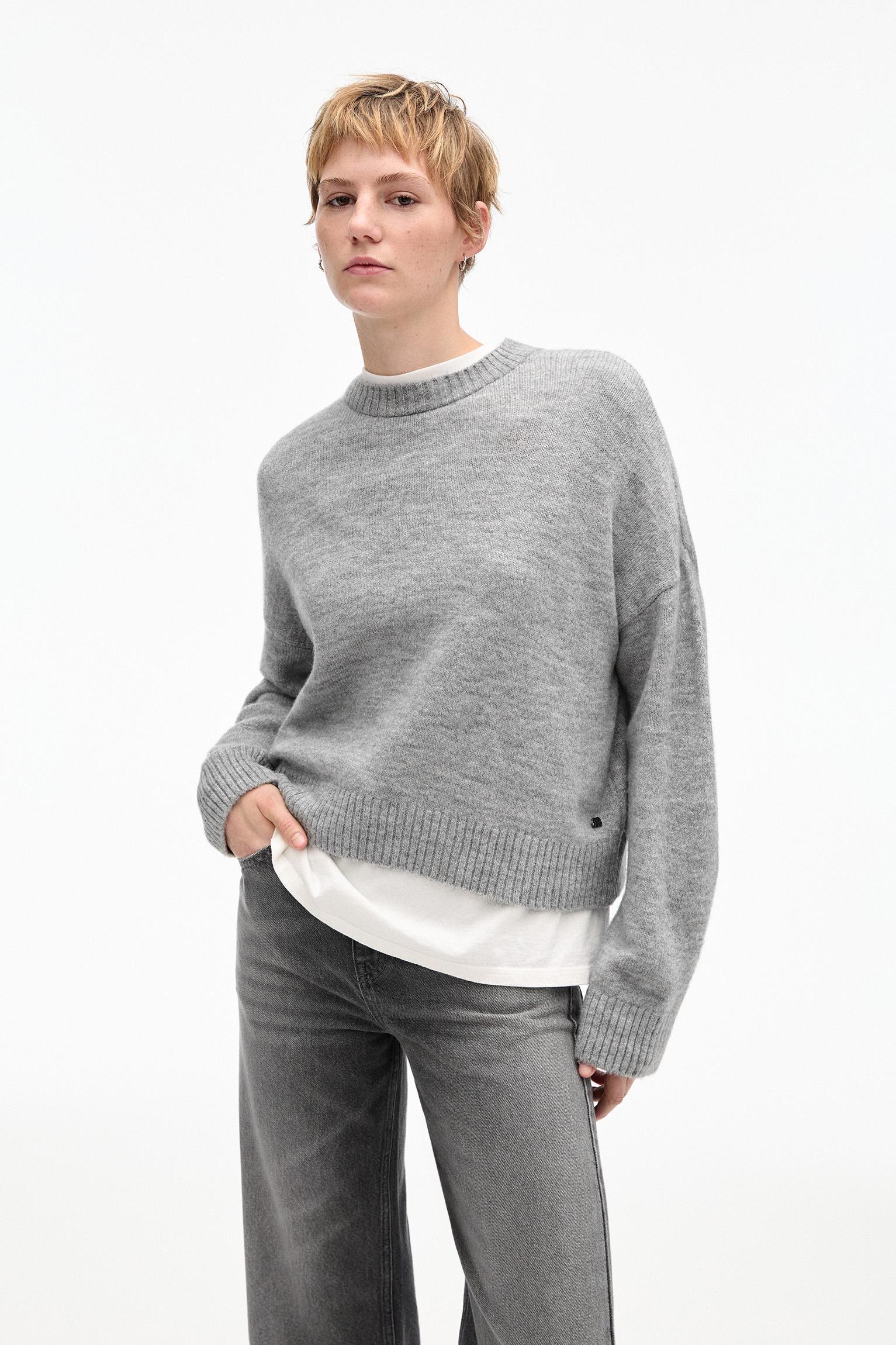 Basic sweater Product Image