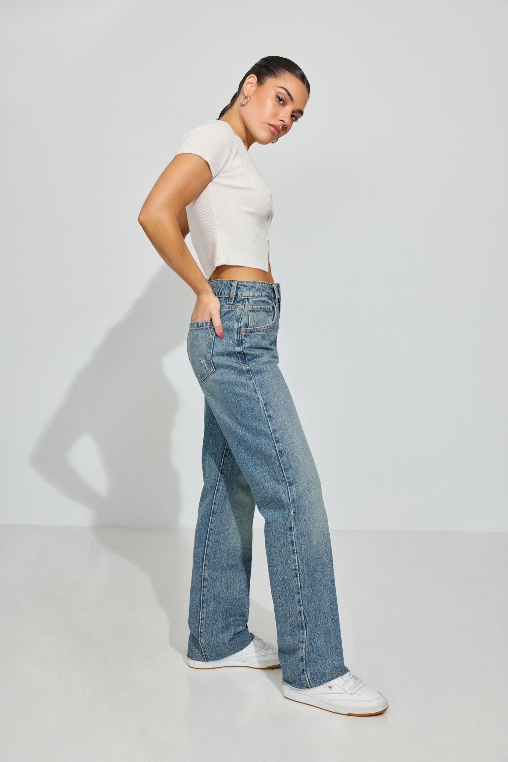 '90s Straight Jeans Product Image
