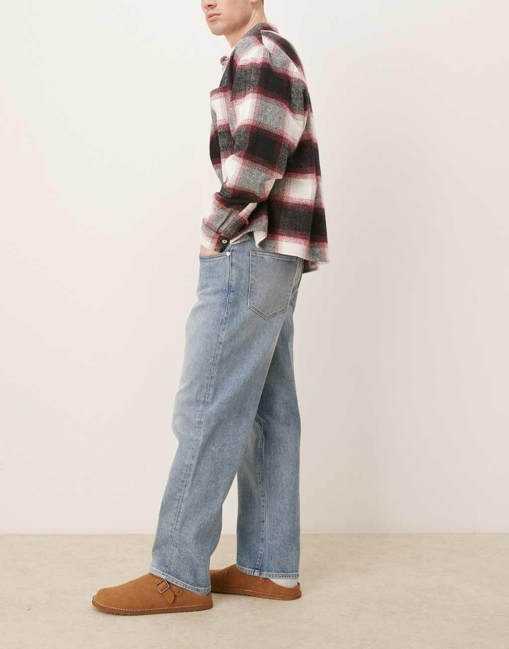 Selected Homme Kobe loose fit jeans in mid wash blue Product Image