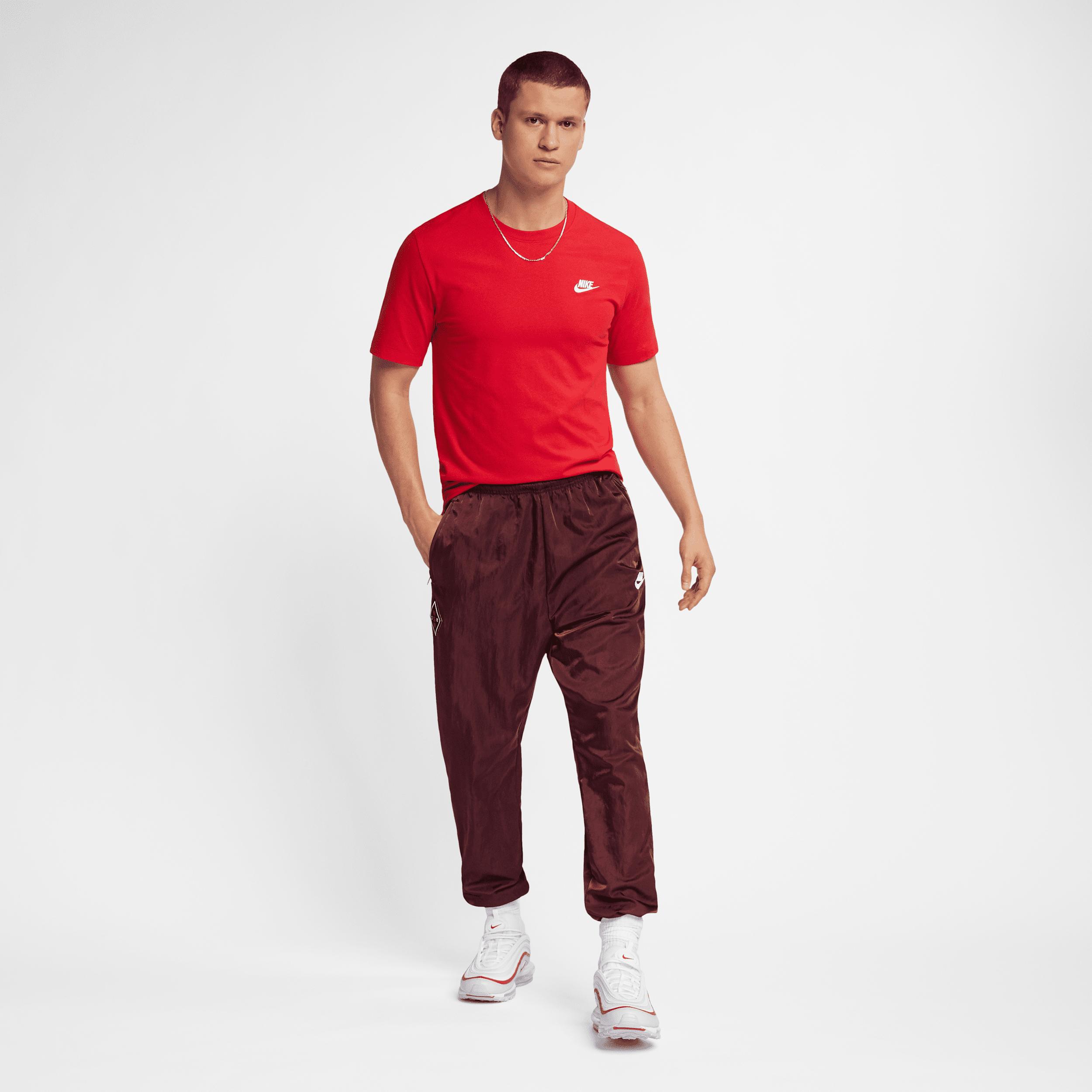 Mens Nike Sportswear Club T-Shirt | AR4997-657 Product Image