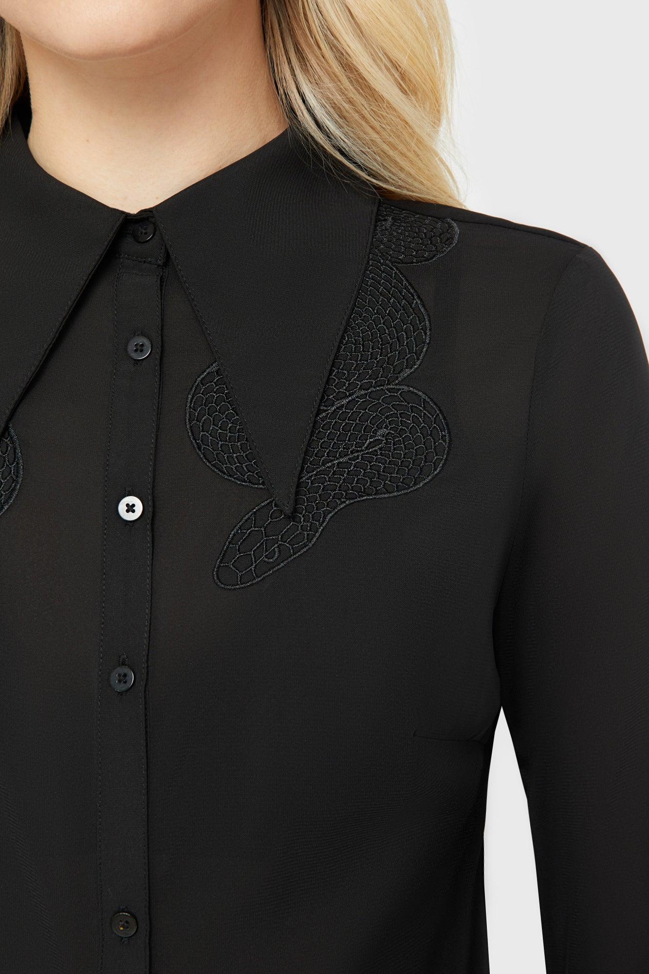 Serpents Den Shirt Female Product Image