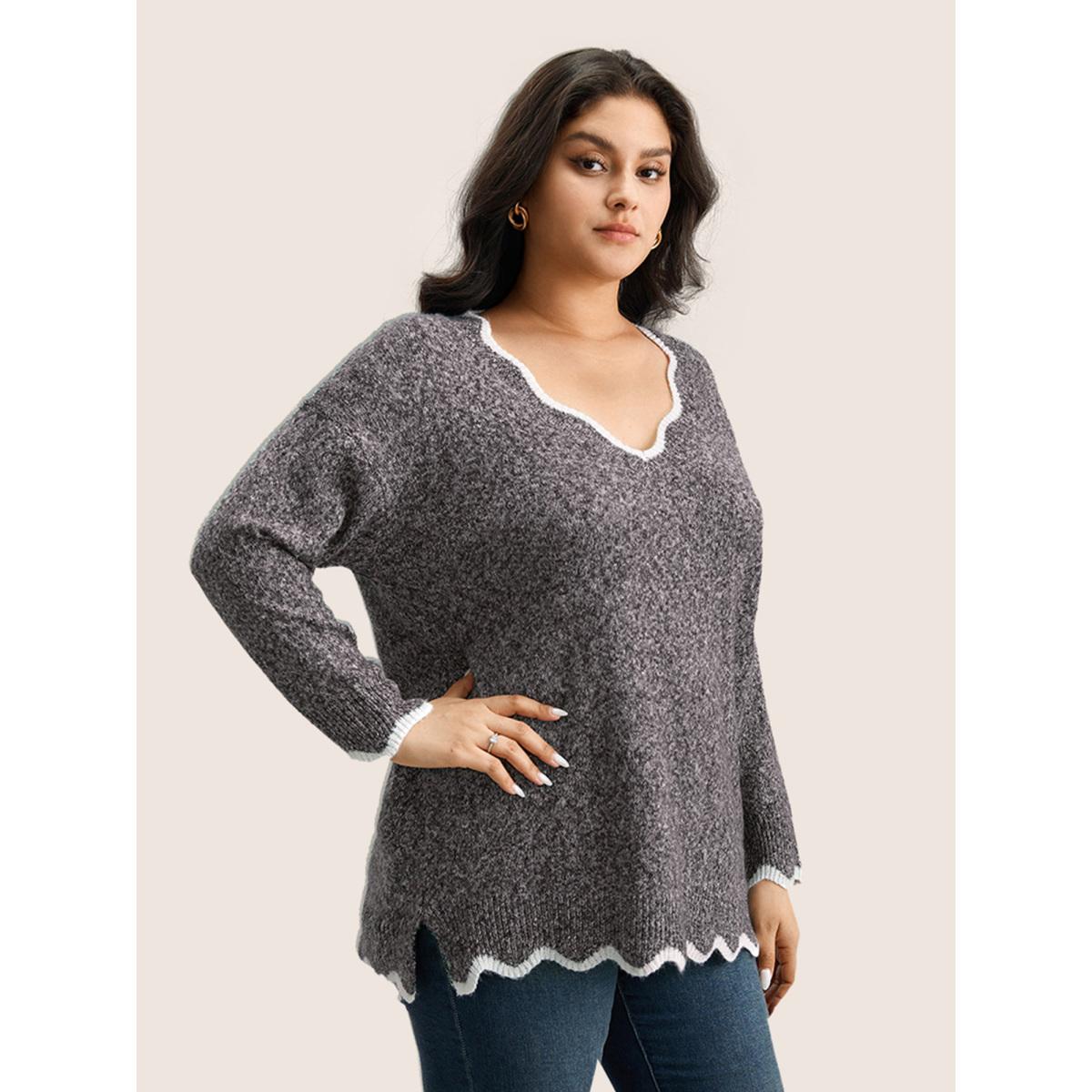 Plus Size Contrast Split Side Scalloped Trim Pullover Heather Women Casual Long Sleeve V-neck Everyday Pullovers BloomChic 26/4X Product Image