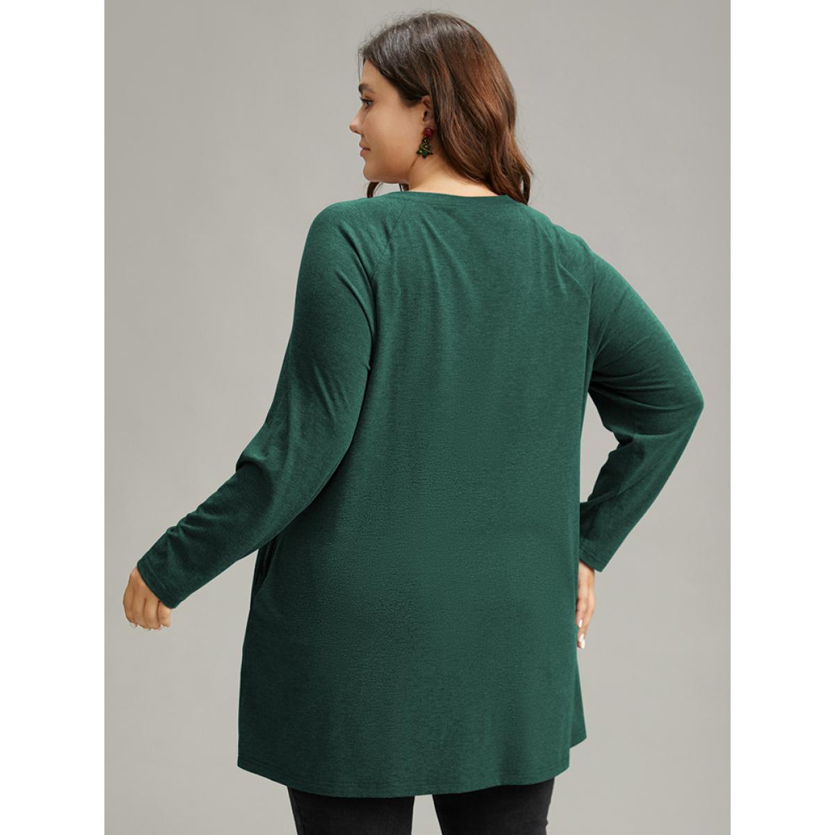 Plus Size Santa Claus Print Long Sleeve T-shirt Green Women Casual Printed Christmas Dailywear T-shirts BloomChic 26/4X Product Image