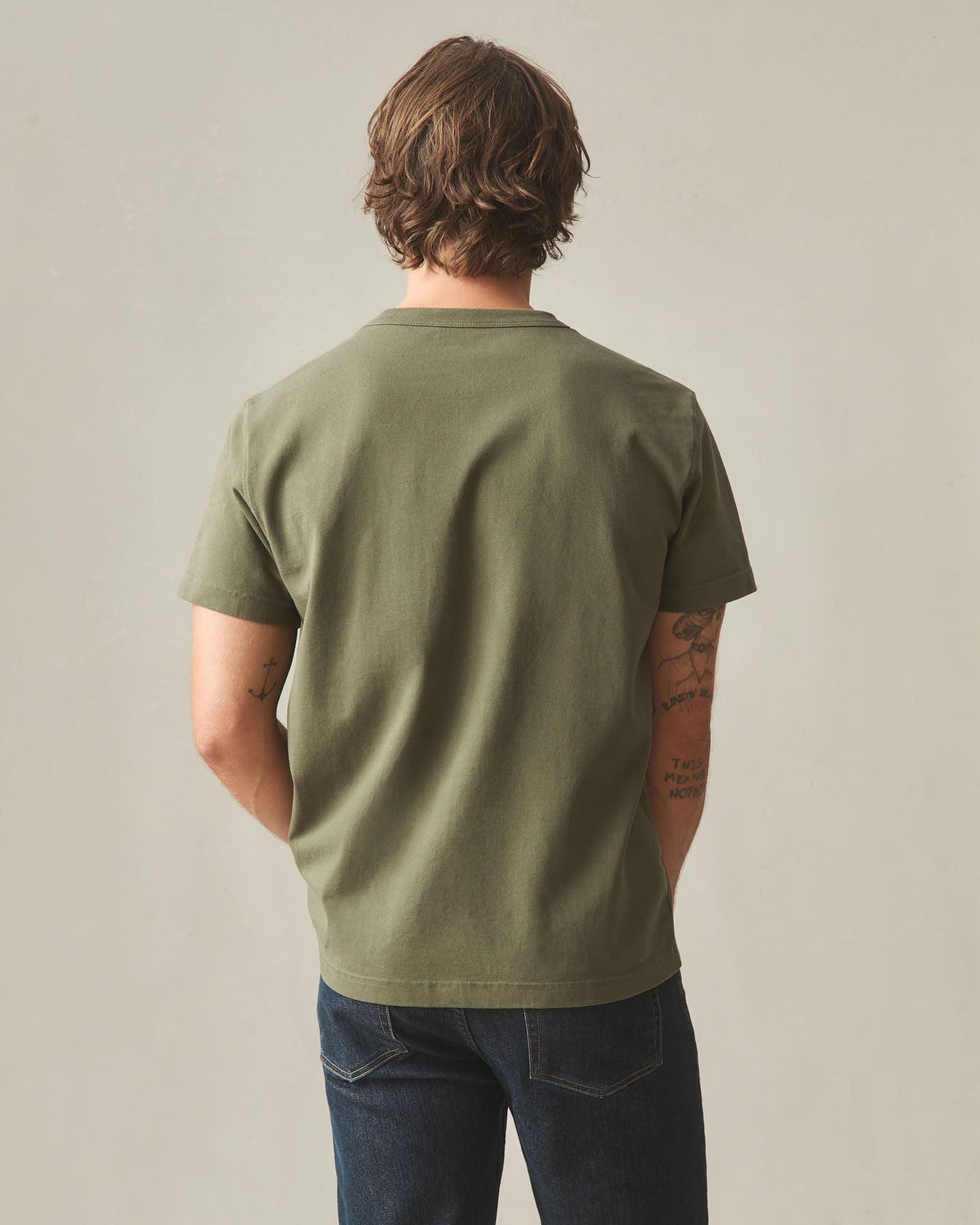 Men's Everest Tee - Olive Product Image