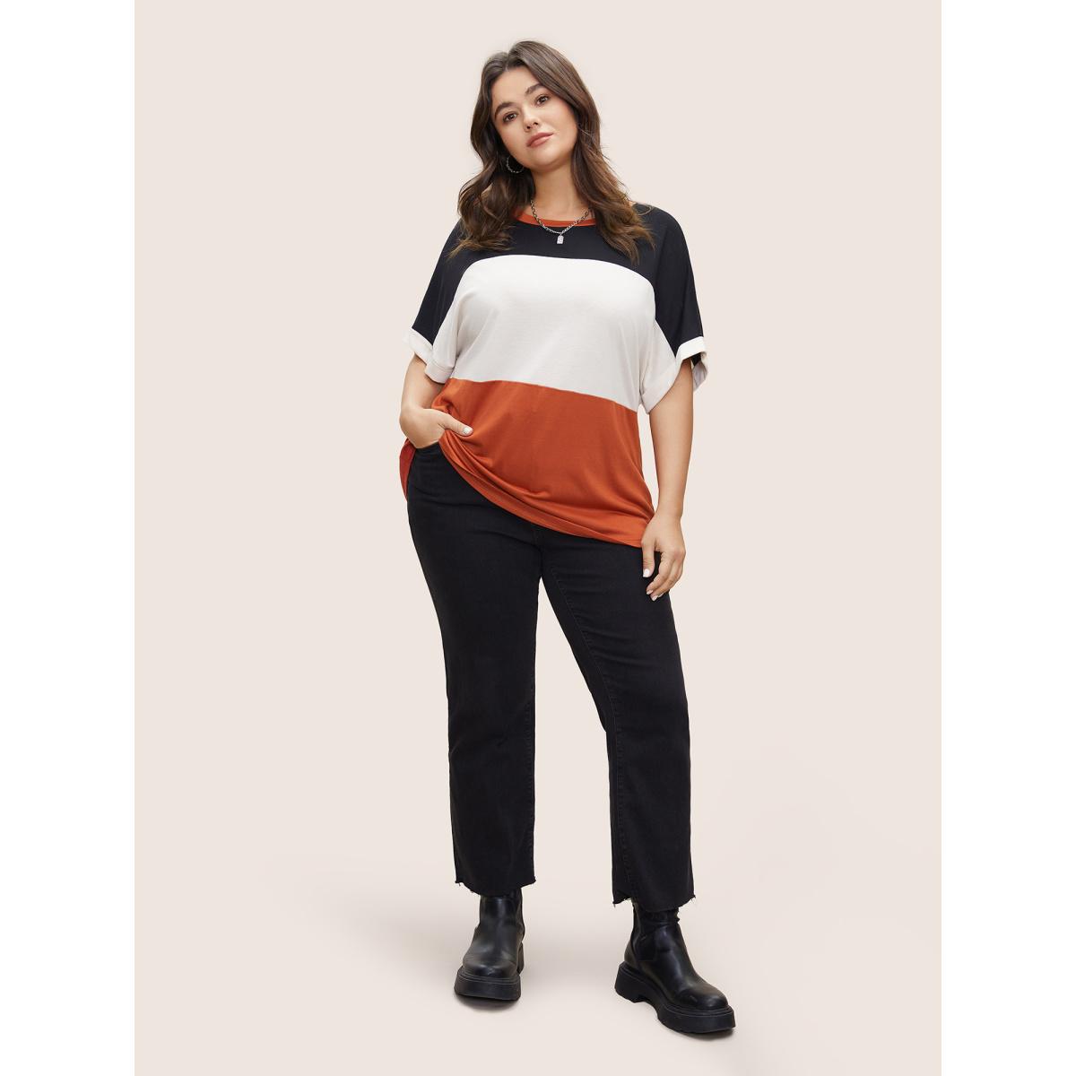 Plus Size Colorblock Contrast Cuffed Sleeve T-shirt Multicolor Women Casual Contrast Plain Round Neck Everyday T-shirts BloomChic 30/6X Product Image