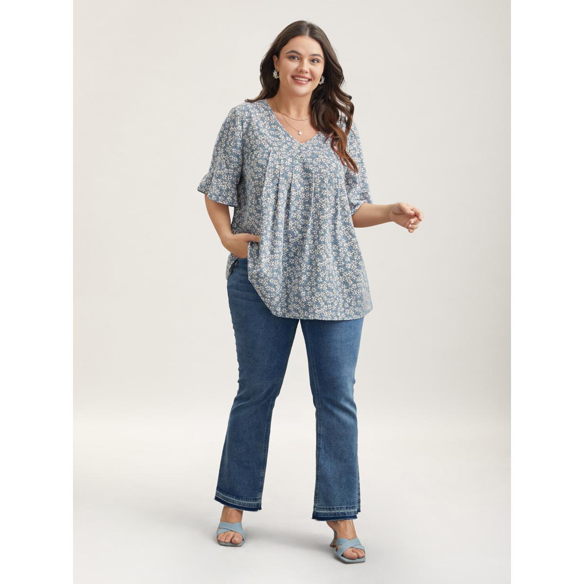 Plus Size LightBlue Ditsy Floral Pleated Flared Sleeve Shirt Women Timeless Half Sleeve V-neck Elegant Blouses BloomChic 22-24/3X Product Image