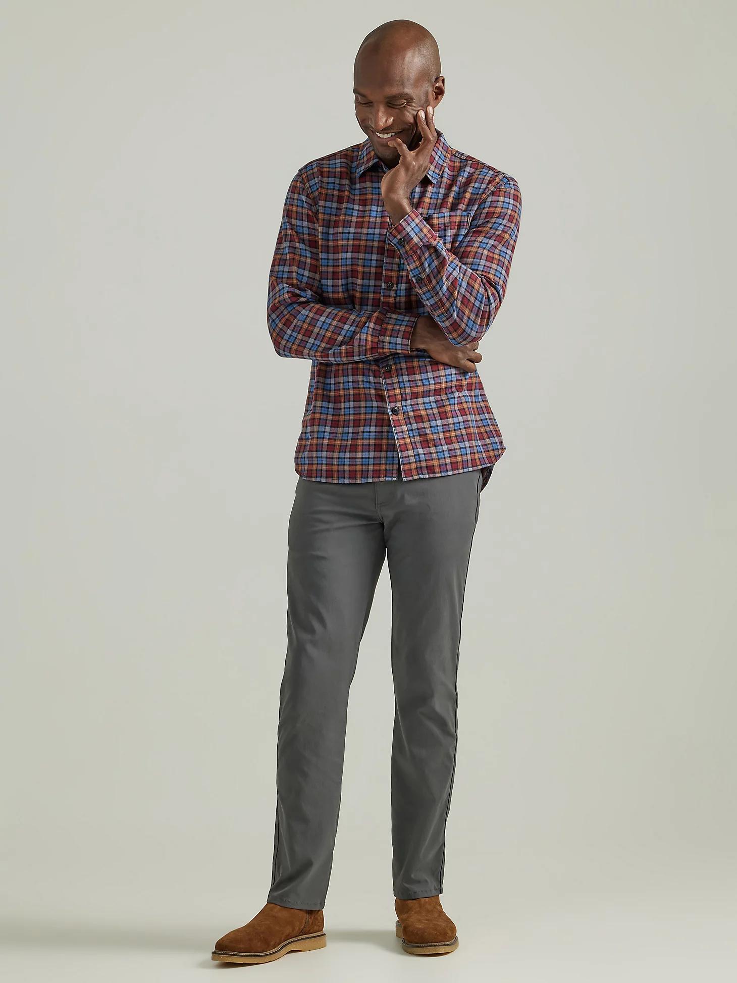 Men's Extreme Motion 4-Way Stretch Performance Pant | Men's Pants | Lee® Product Image