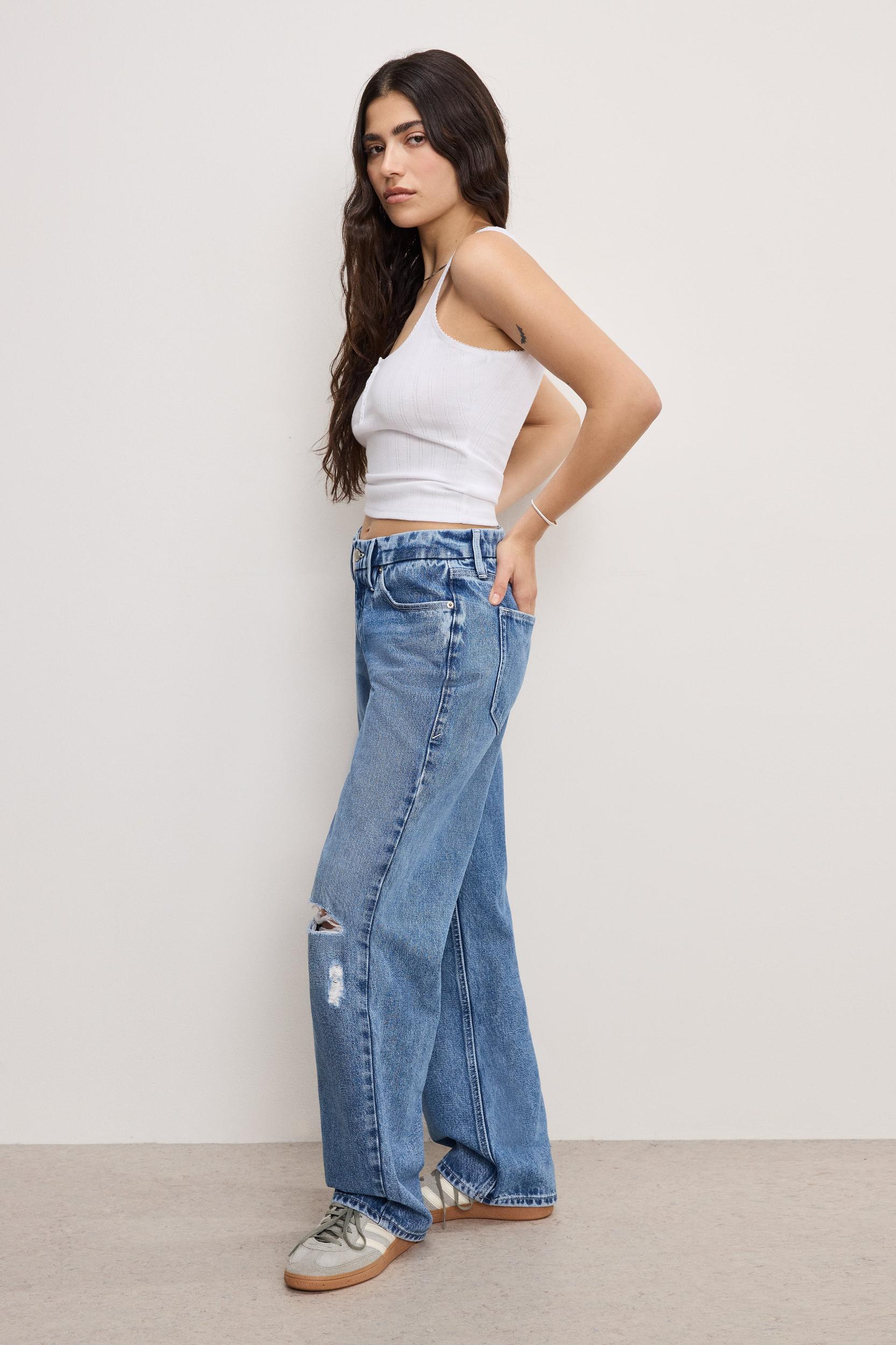 GOOD PETITE 90S RELAXED JEANS | INDIGO893 Product Image