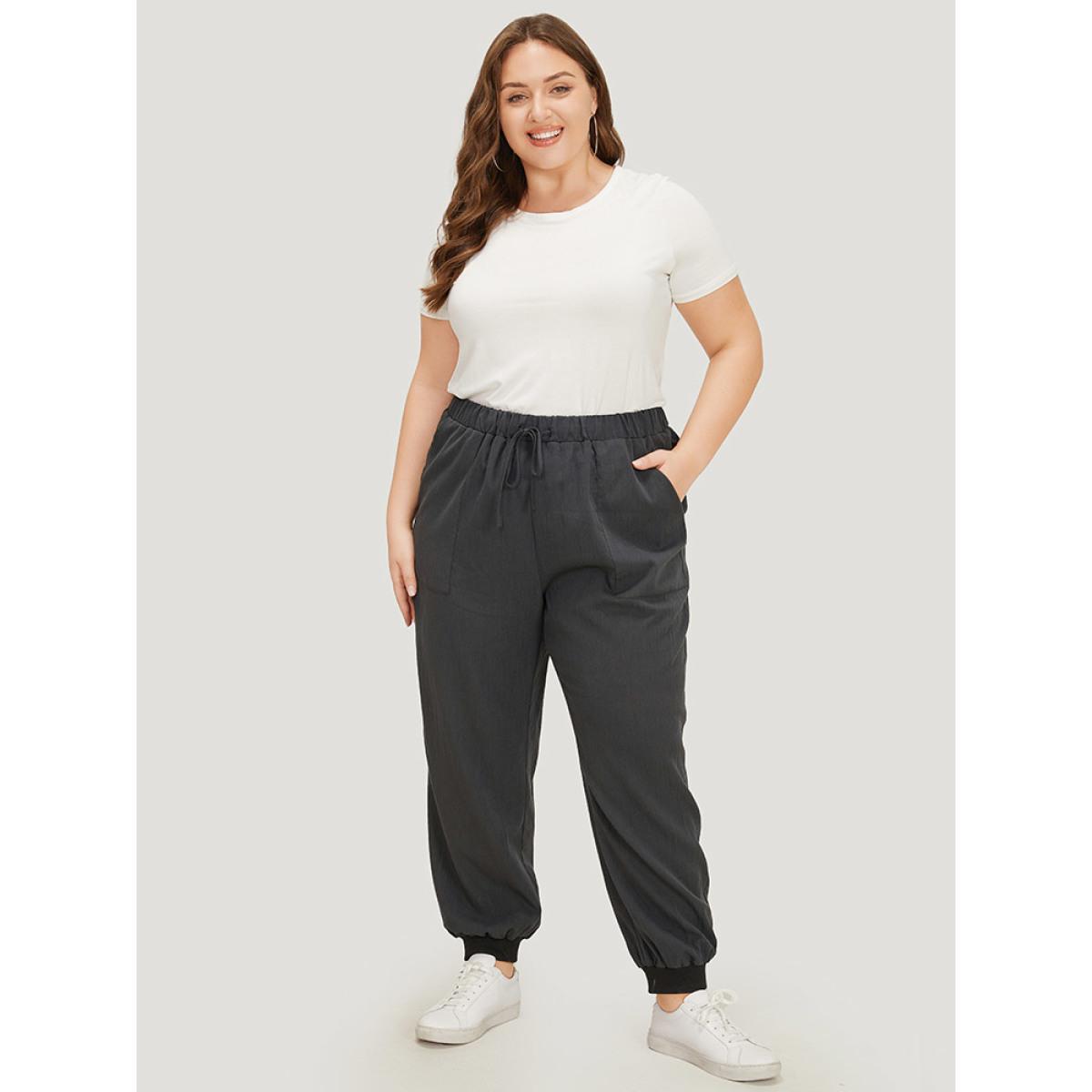 Plus Size Plain Drawstring High Waist Pocket Carrot Pants Women Black Casual High Rise Dailywear Pants BloomChic 10/M Product Image
