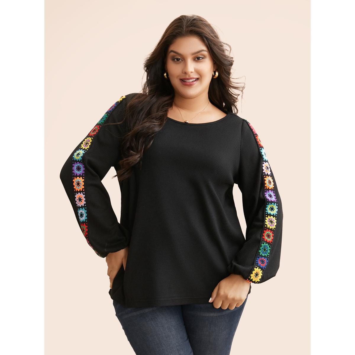 Plus Size Crew Neck Patchwork Crochet Floral T-shirt Black Women Casual Woven ribbon&lace trim Non Everyday T-shirts BloomChic 10/M Product Image