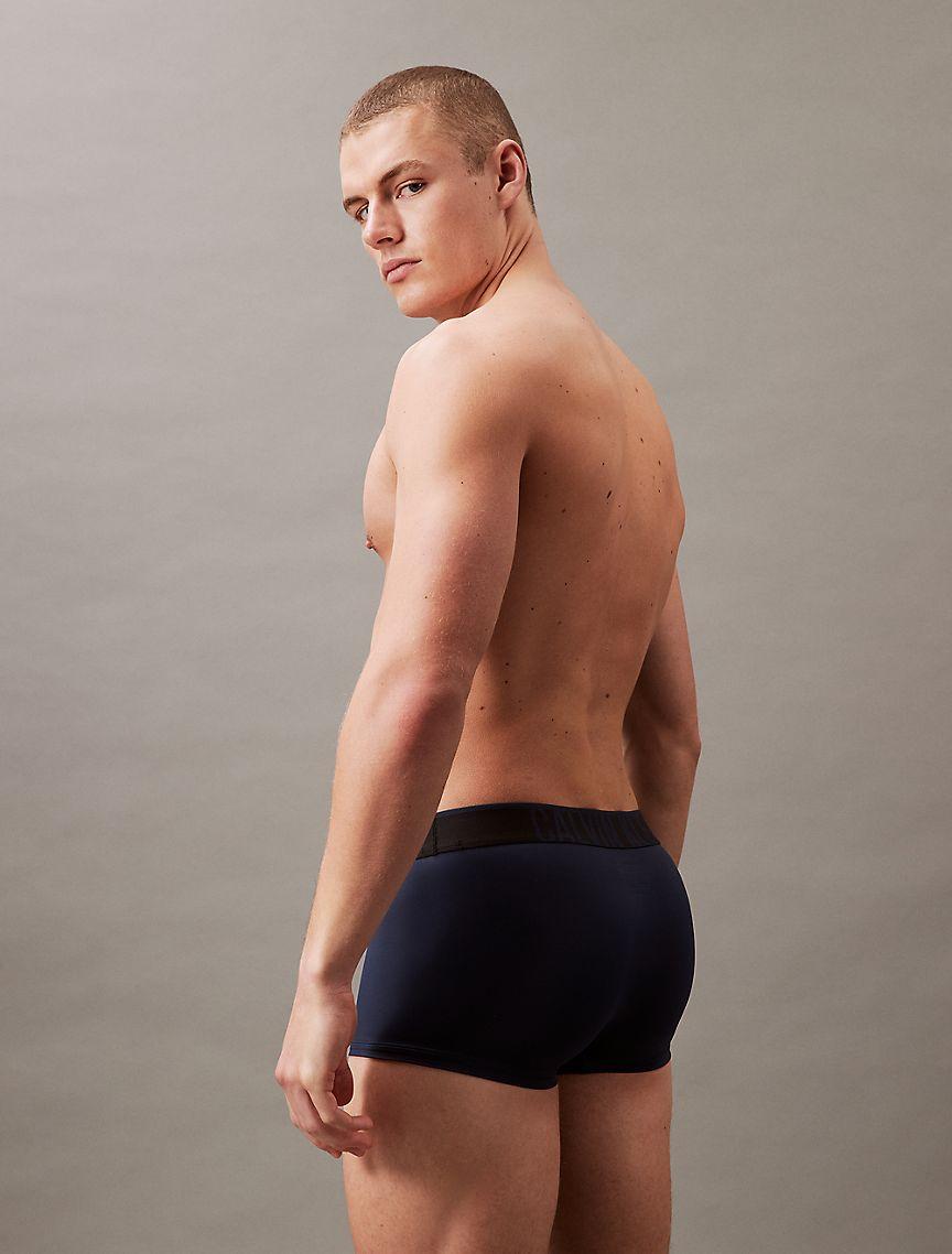 Intense Power Ultra Cooling Low Rise Trunk Product Image