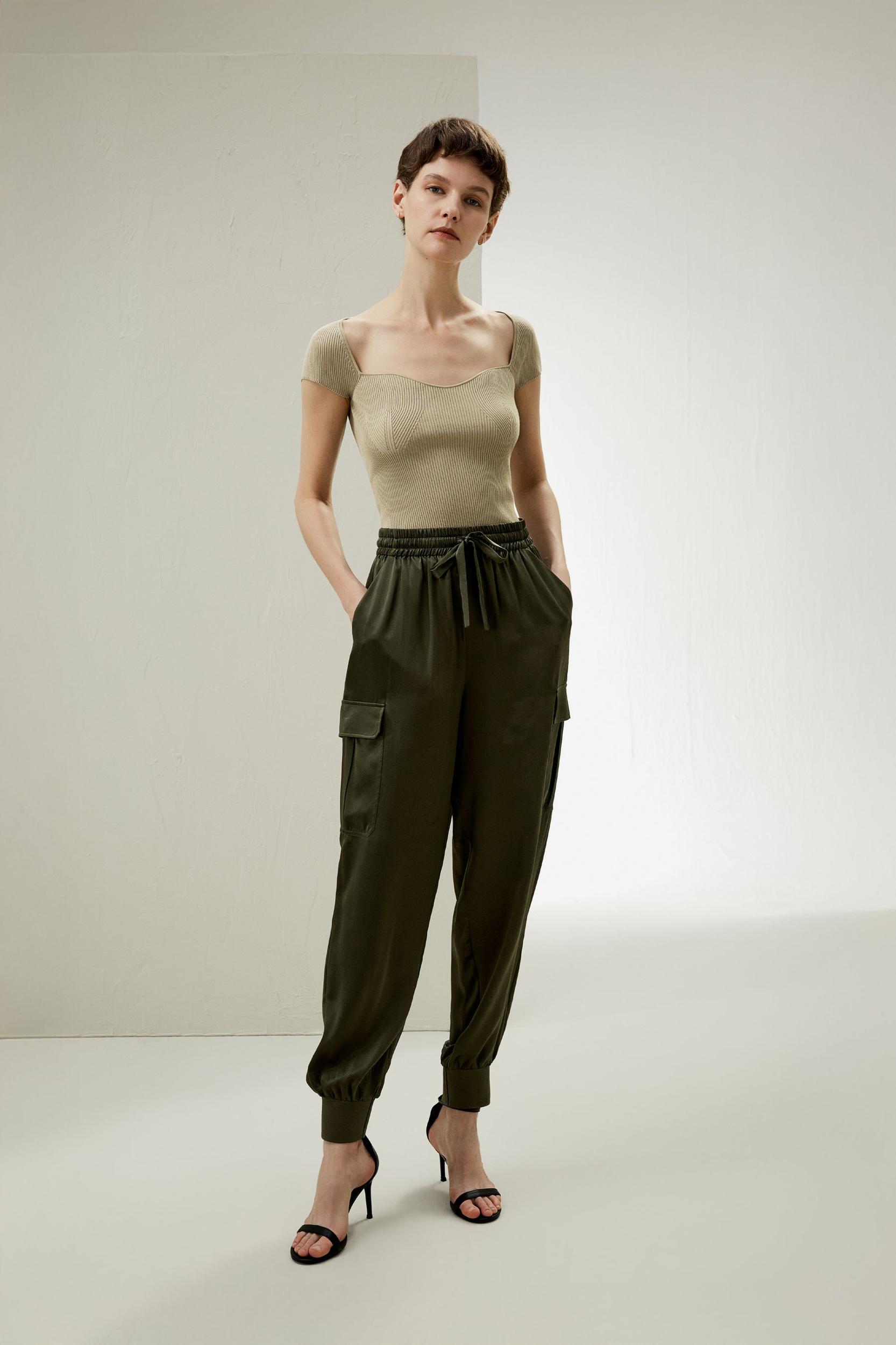 Sweetheart Neck Ribbed Silk Knit Top Product Image