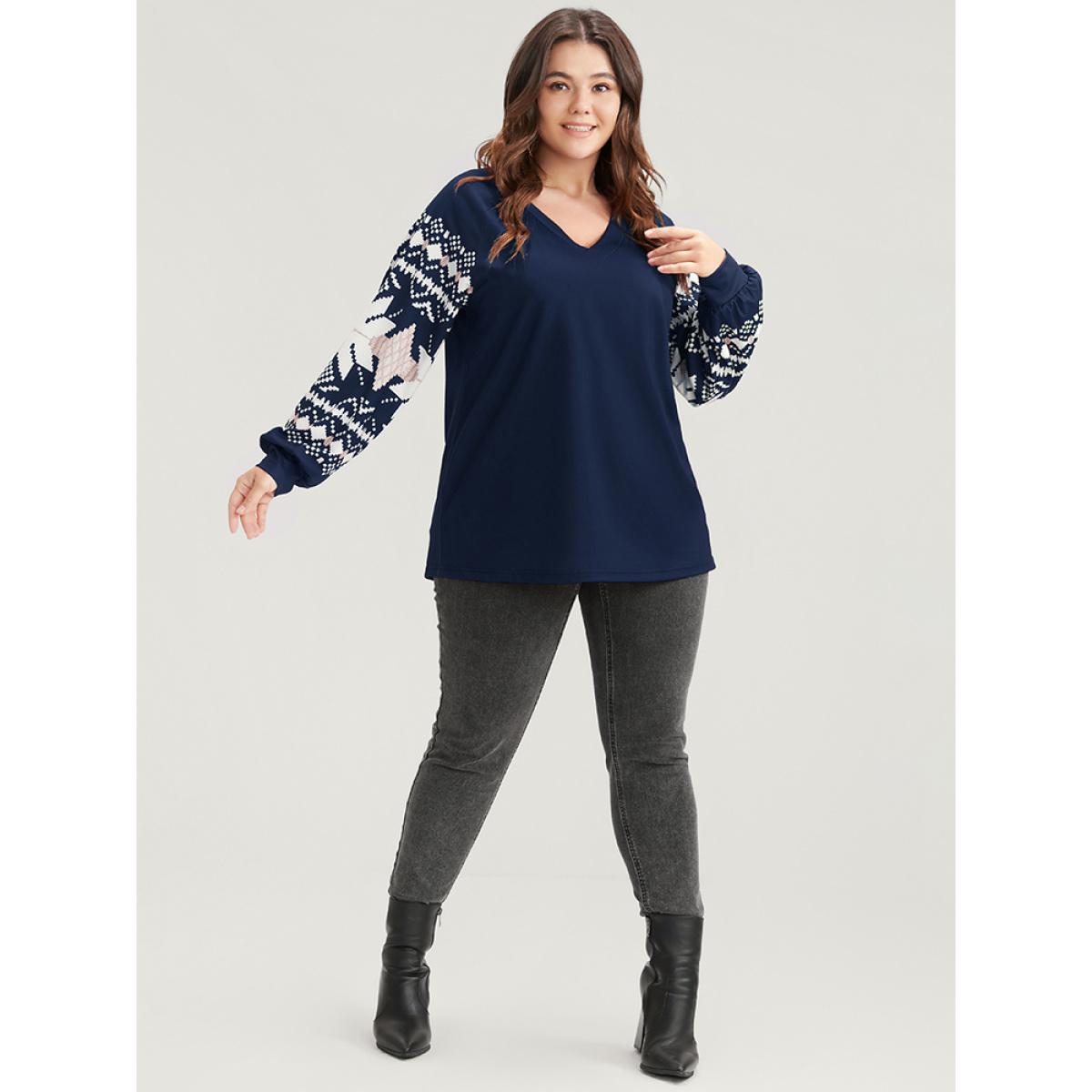 Plus Size Snowflake Print V Neck Drop Shoulder Sweatshirt Women Indigo Casual Contrast V-neck Festival-Christmas Sweatshirts BloomChic 12/L Product Image