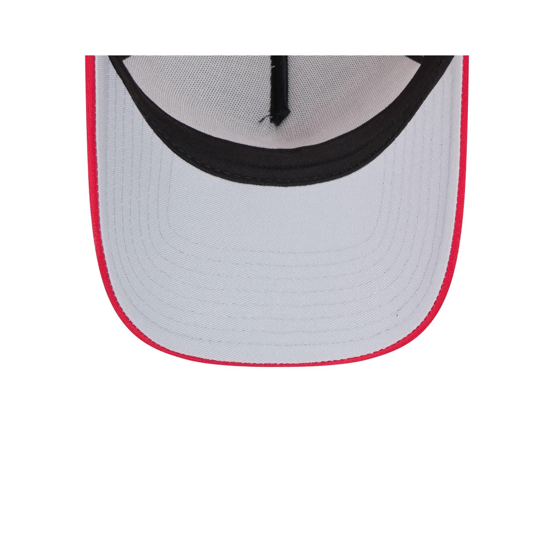 New York Knicks Optic White 9FORTY A-Frame Snapback Hat Male Product Image