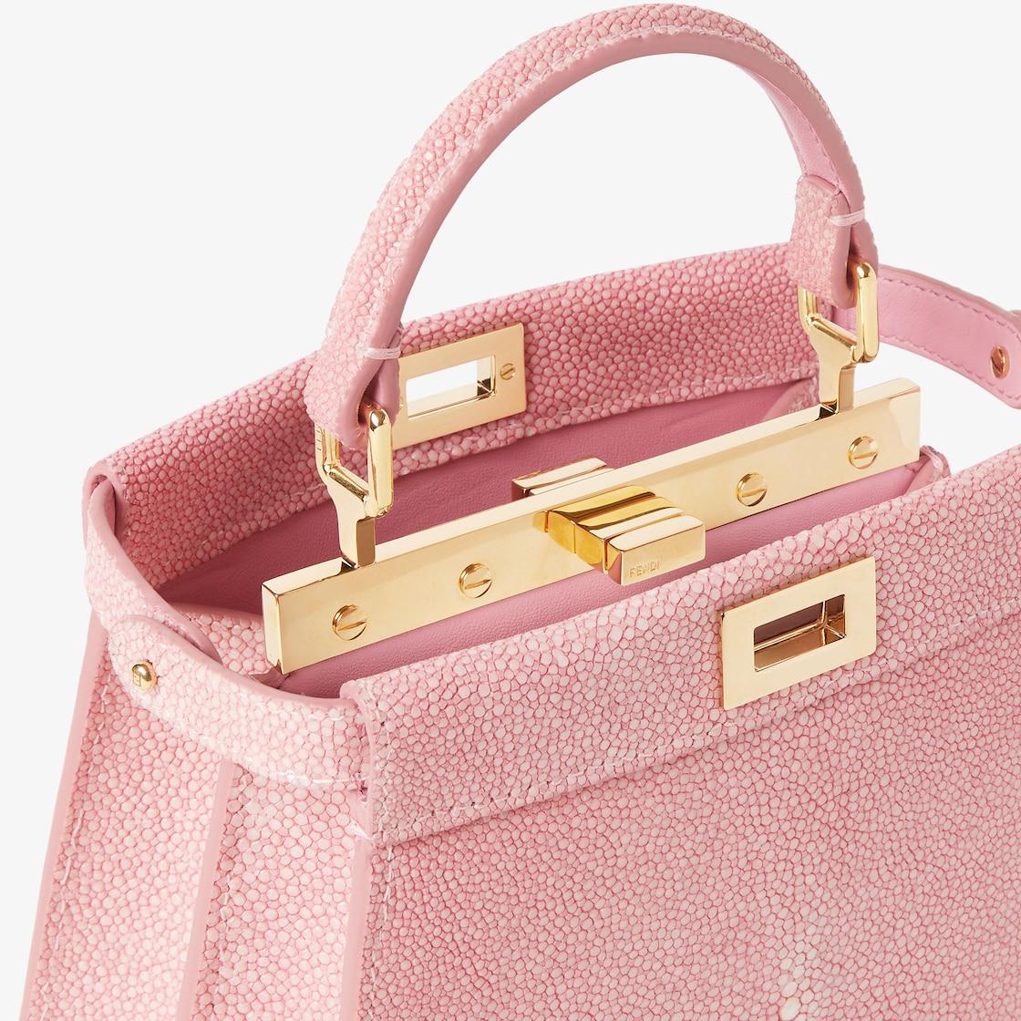 Peekaboo ISeeU PetitePink stingray bag Product Image