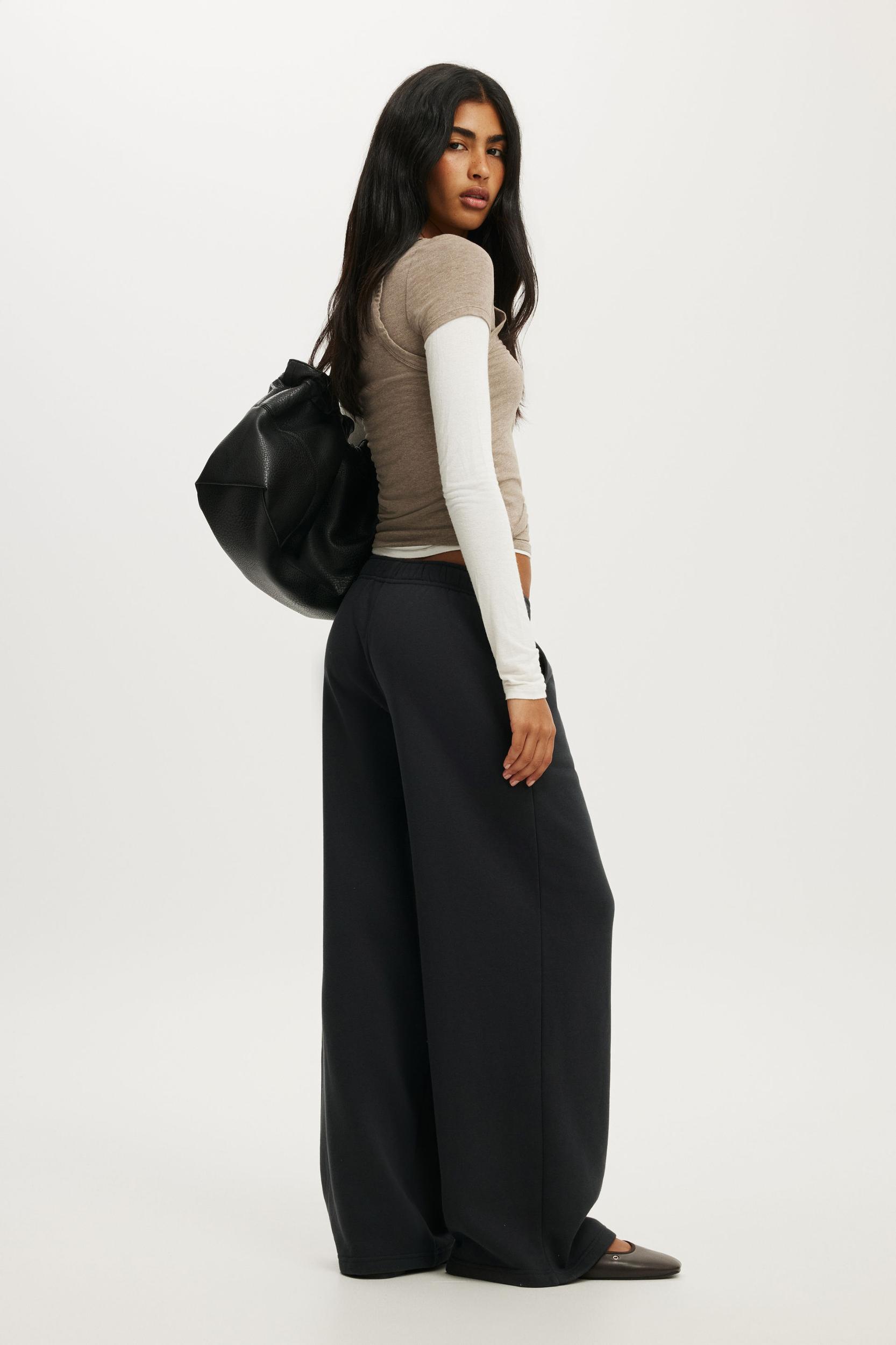 Baggy Sweatpant Product Image