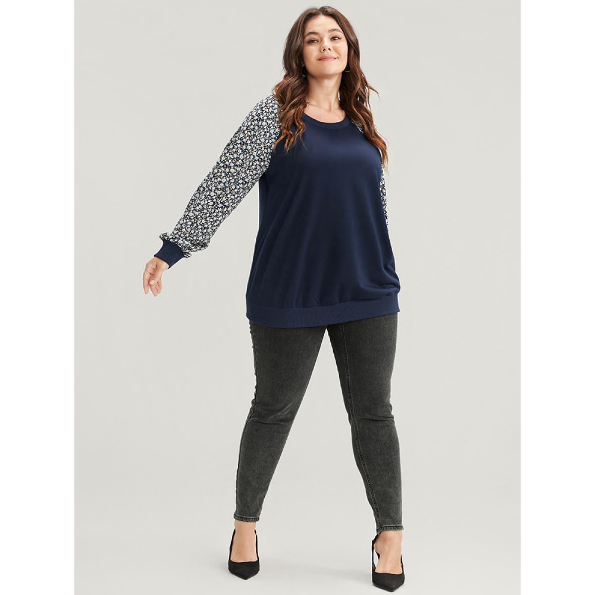 Plus Size Ditsy Floral Patchwork Round Neck Sweatshirt Women Indigo Elegant Patchwork Round Neck Dailywear Sweatshirts BloomChic 26/4X Product Image
