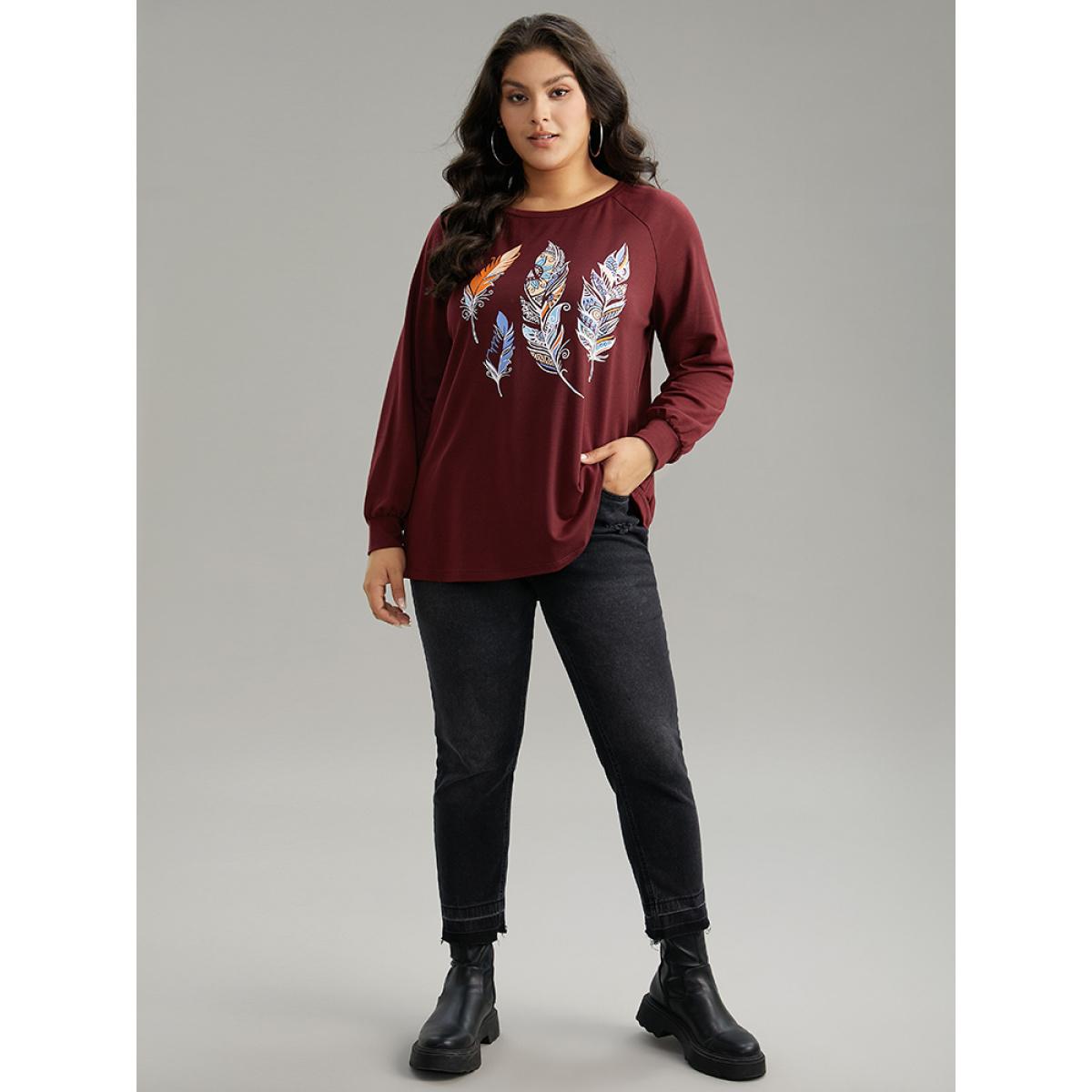 Plus Size Feather Print Crew Neck Raglan Sleeve Sweatshirt Women Scarlet Casual Printed Dailywear Sweatshirts BloomChic 30/6X Product Image