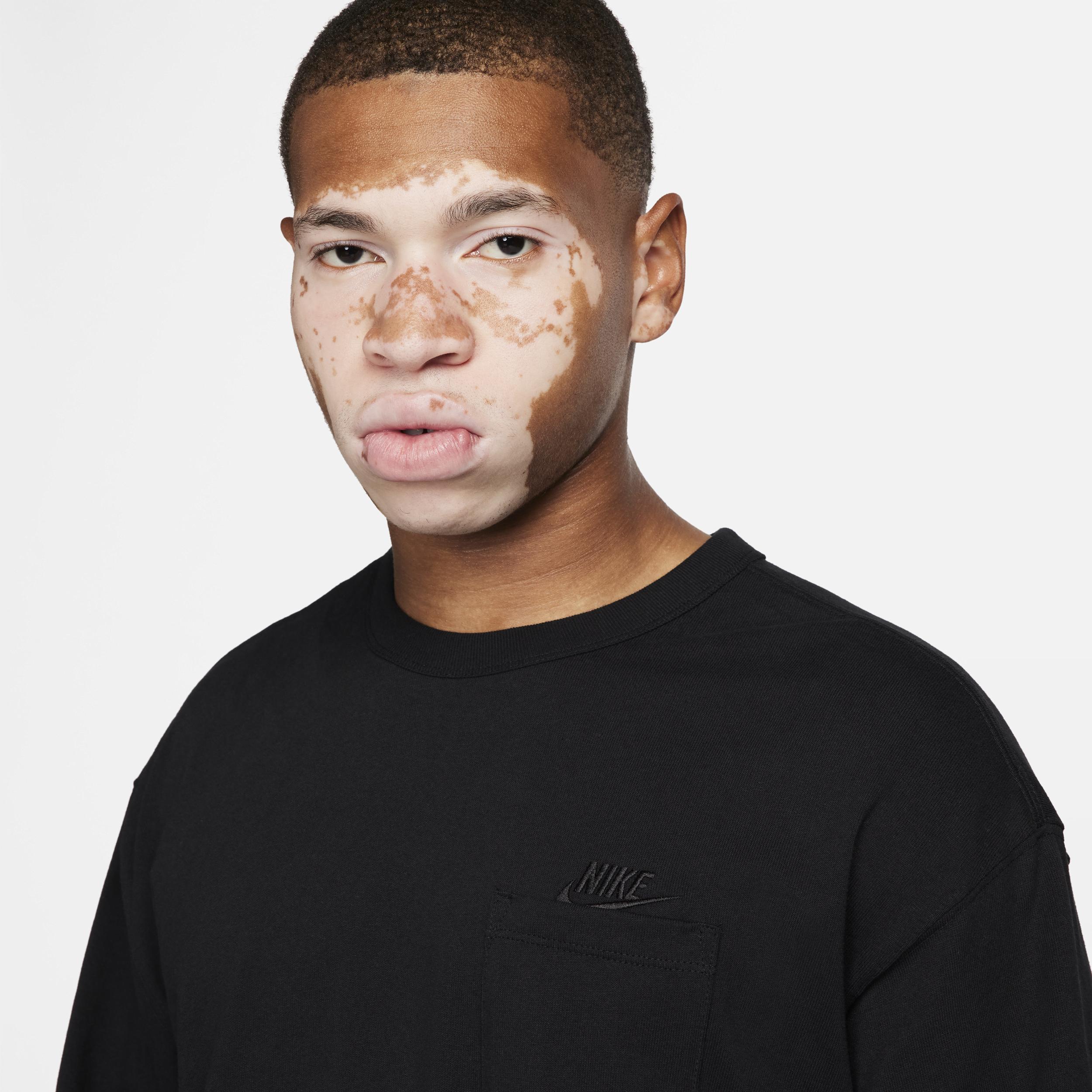 Mens Nike Sportswear Premium Essentials Long-Sleeve Pocket T-Shirt | DR7929-011 Product Image