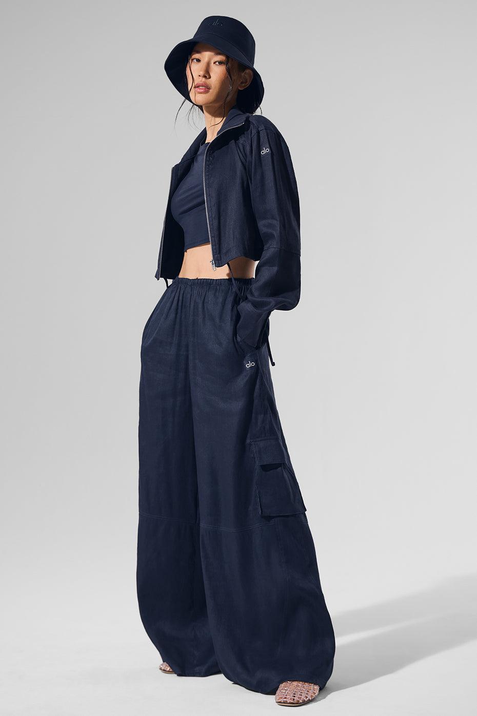 Linen Cropped Getaway Jacket - Navy Product Image