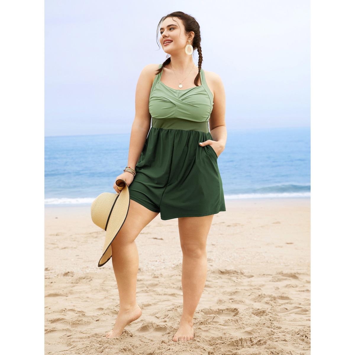Plus Size Patchwork Contrast Crossover One Piece Swimsuit Women's Swimwear LightGreen Resort Twist Curve Bathing Suits High stretch One Pieces BloomChic 22-24/3X Product Image