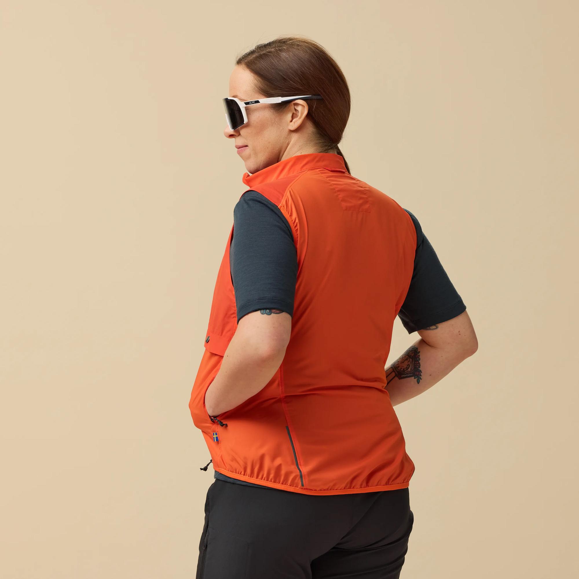 Hoja Adventure Vest W Product Image