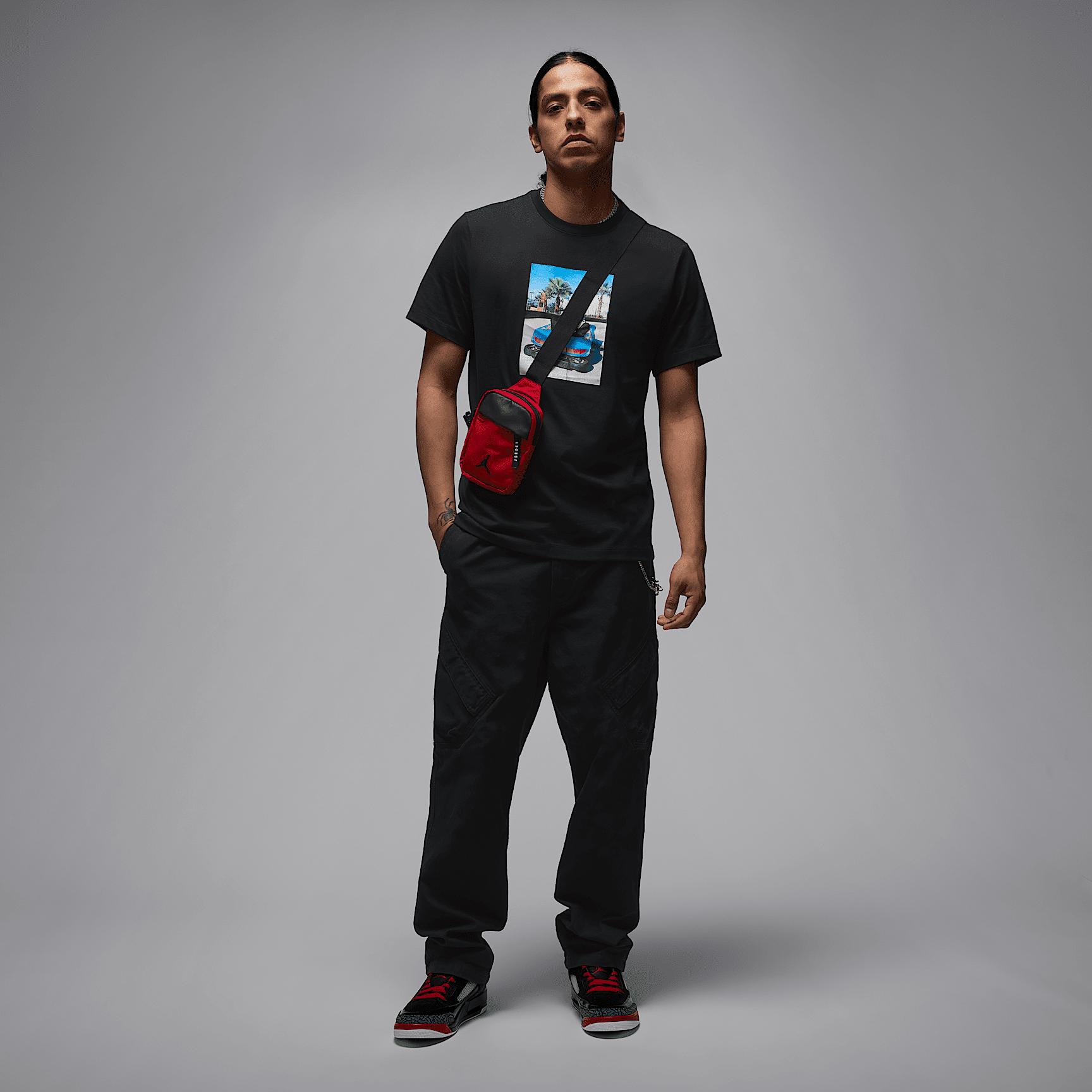 Mens Jordan Brand T-Shirt | HJ2929-410 Product Image