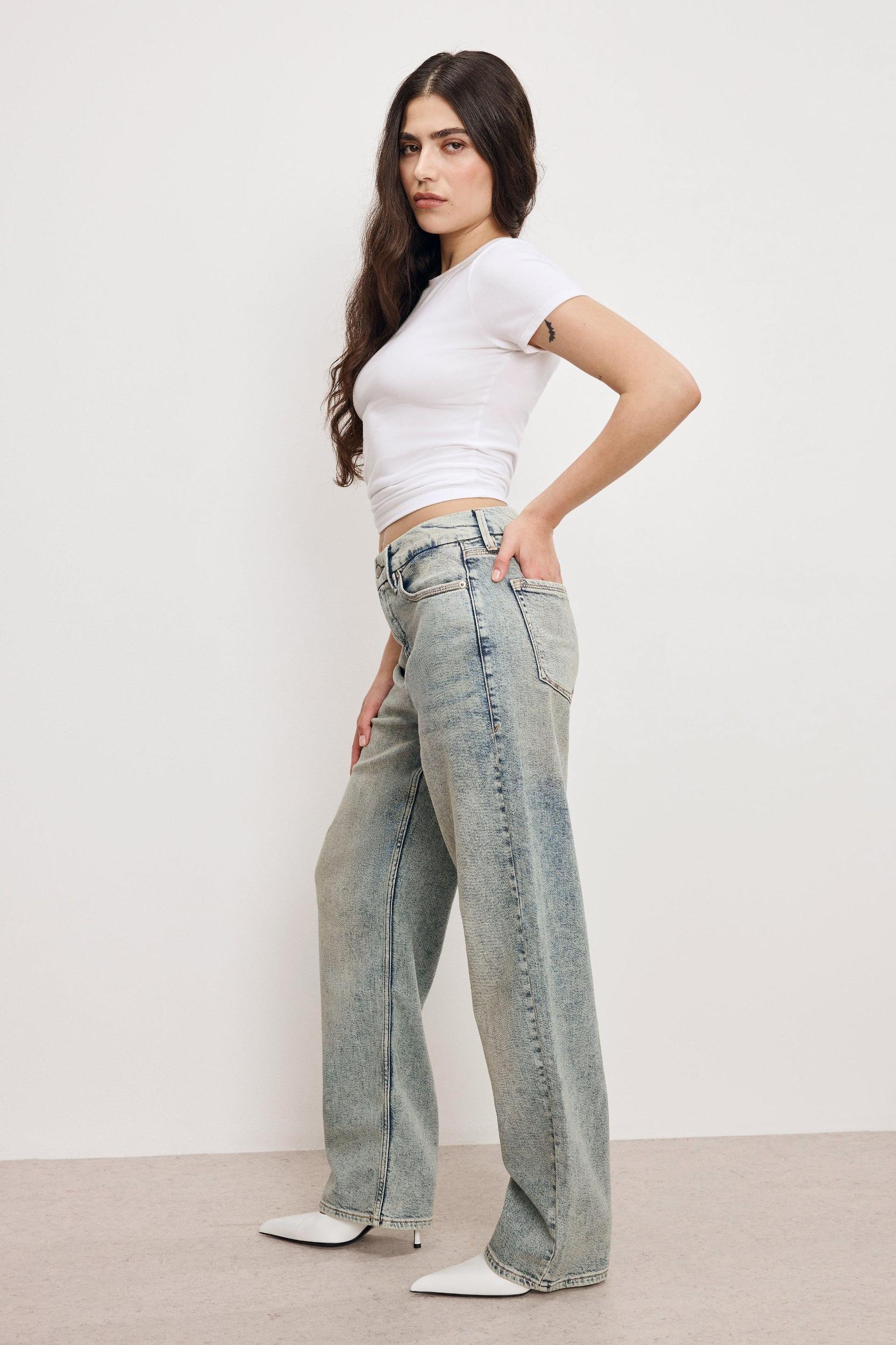 GOOD PETITE '90s JEANS | BLUE690 Product Image