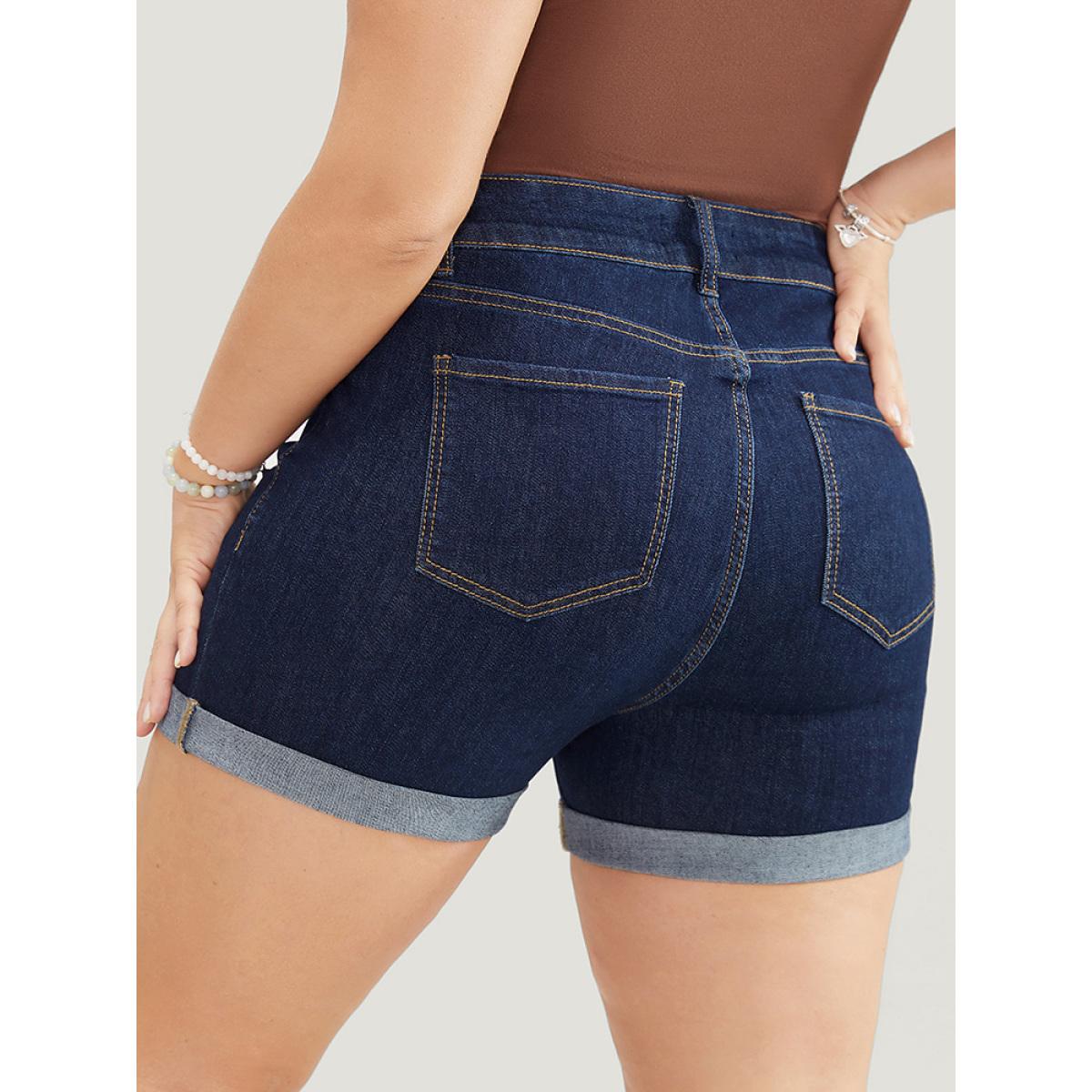 Plus Size Skinny Very Stretchy Dark Wash Cuffed Hem Denim Shorts Women DarkBlue High stretch Dailywear Pocket Casual Denim Shorts BloomChic 30/6X Product Image