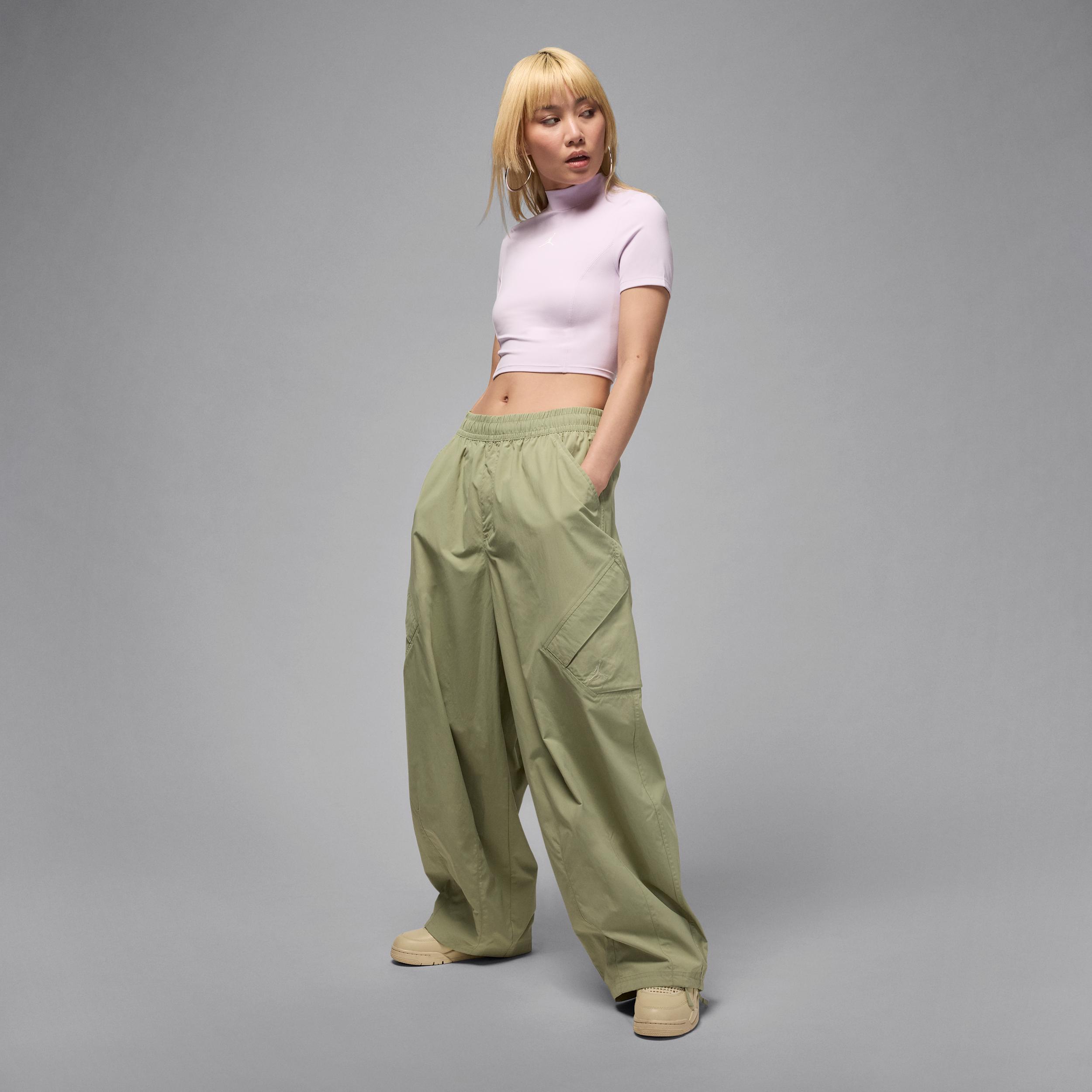 Womens Jordan Flight Chicago Parachute Pants | HM6144-205 Product Image