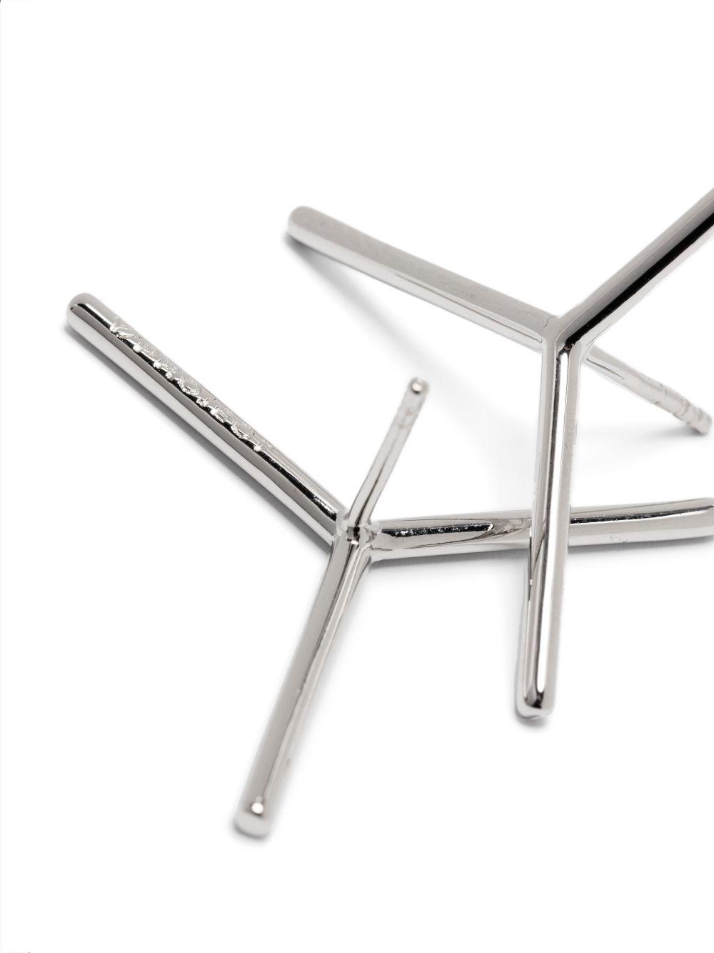 Y stud earrings Product Image