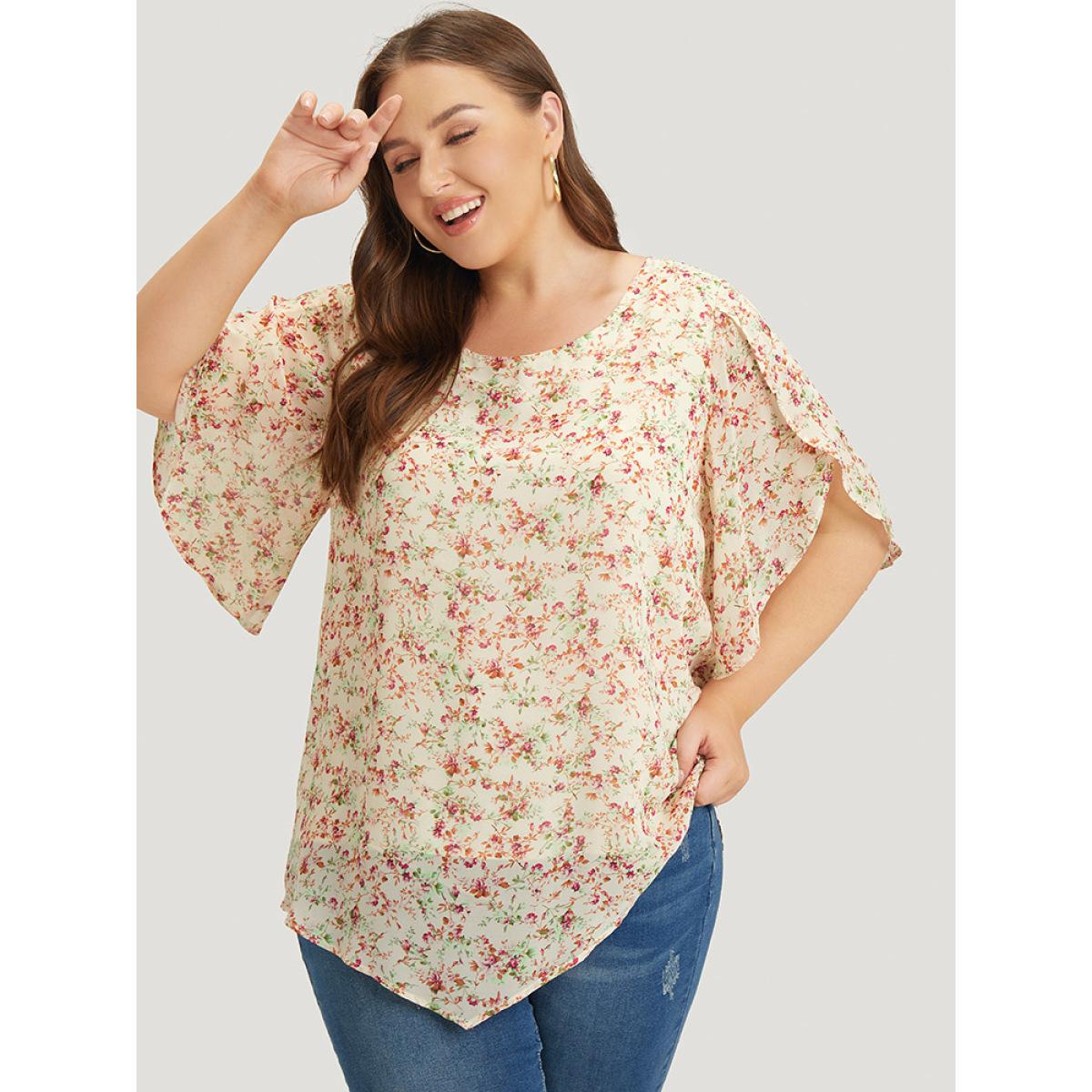 Plus Size White Ditsy Floral Split Petal Sleeve Crew Neck Blouse Women Elegant Short sleeve Round Neck Dailywear Blouses BloomChic 26/4X Product Image