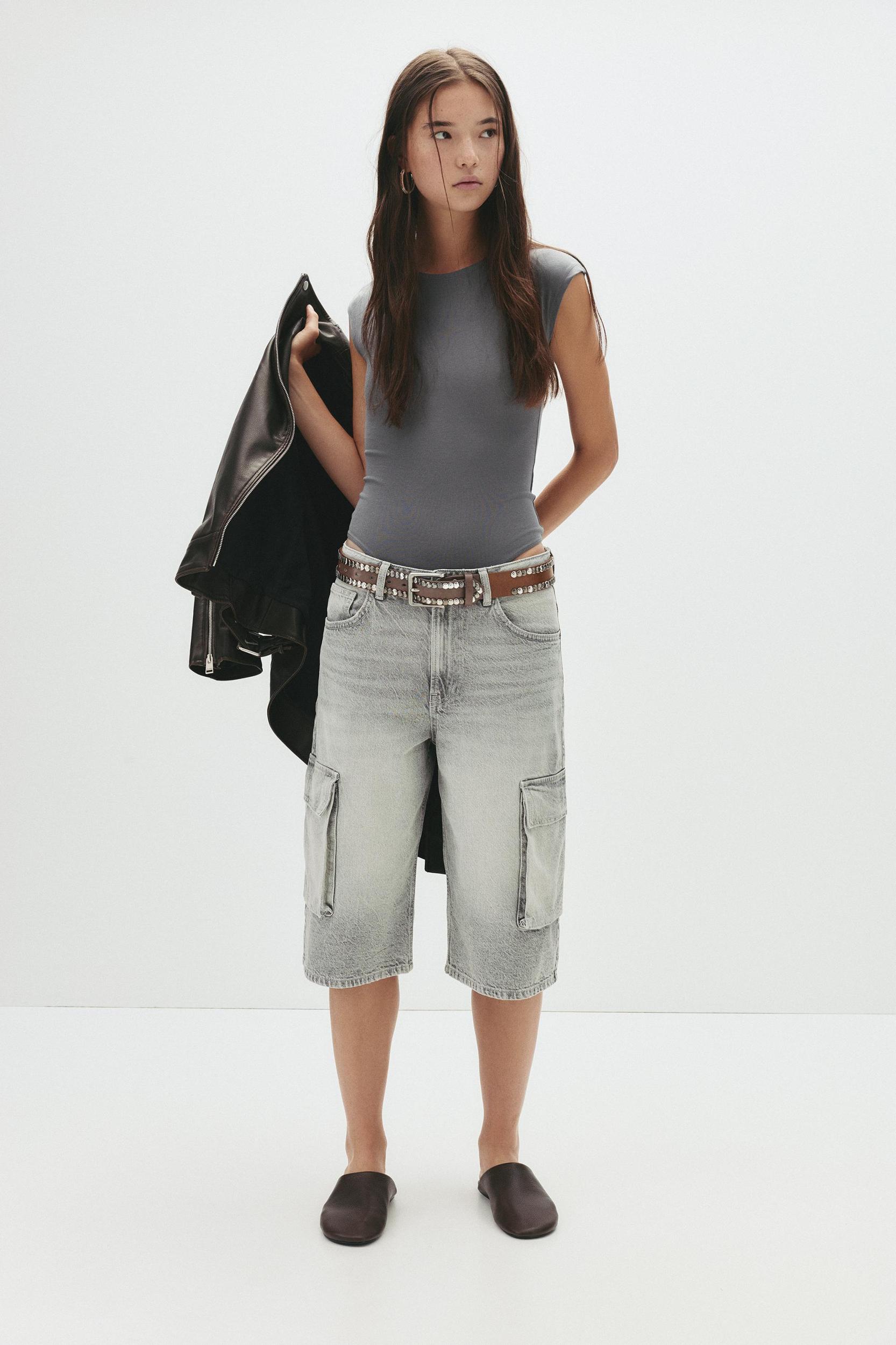 Short sleeve bodysuit Product Image