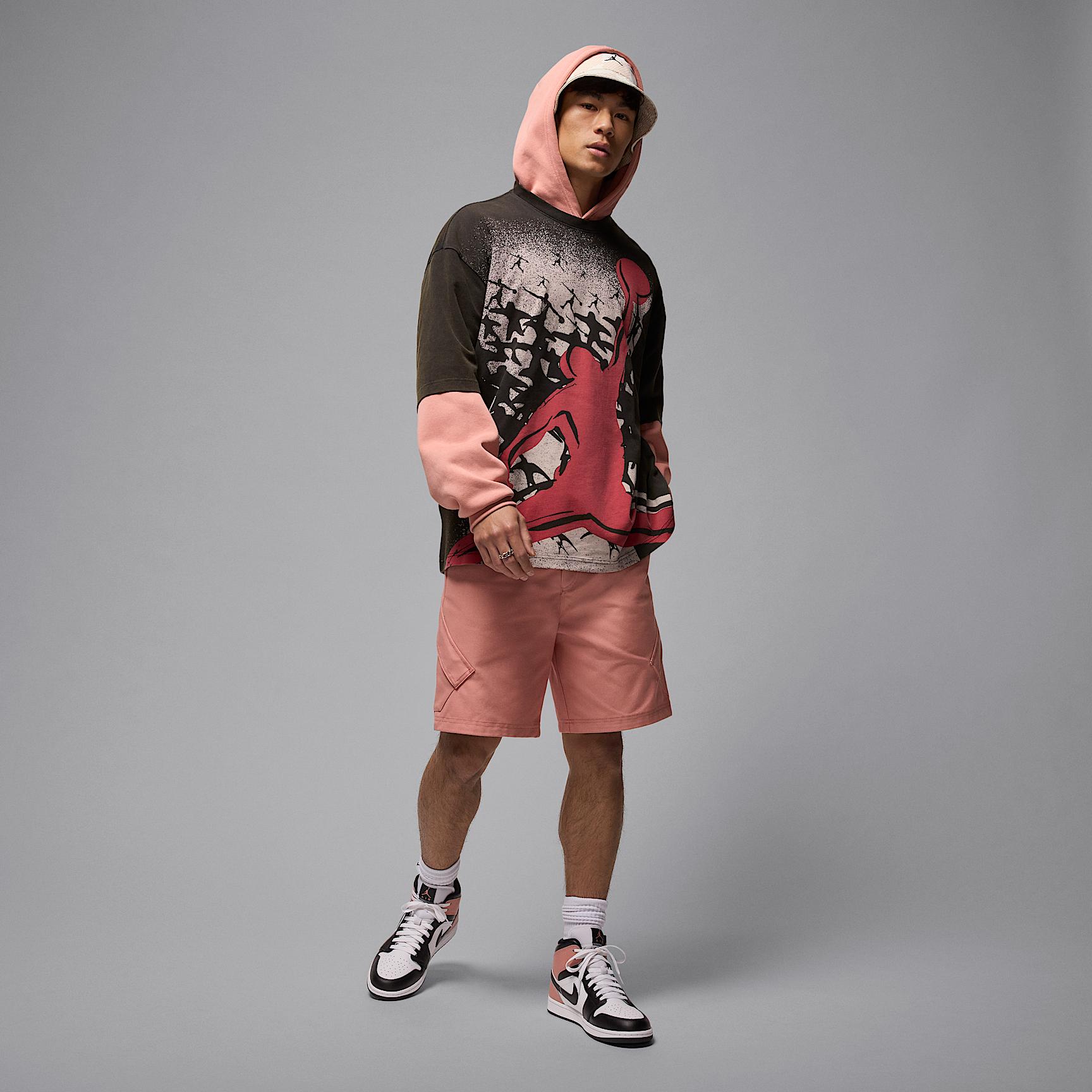 Mens Jordan Oversized Reissue T-Shirt | HQ8982-010 Product Image