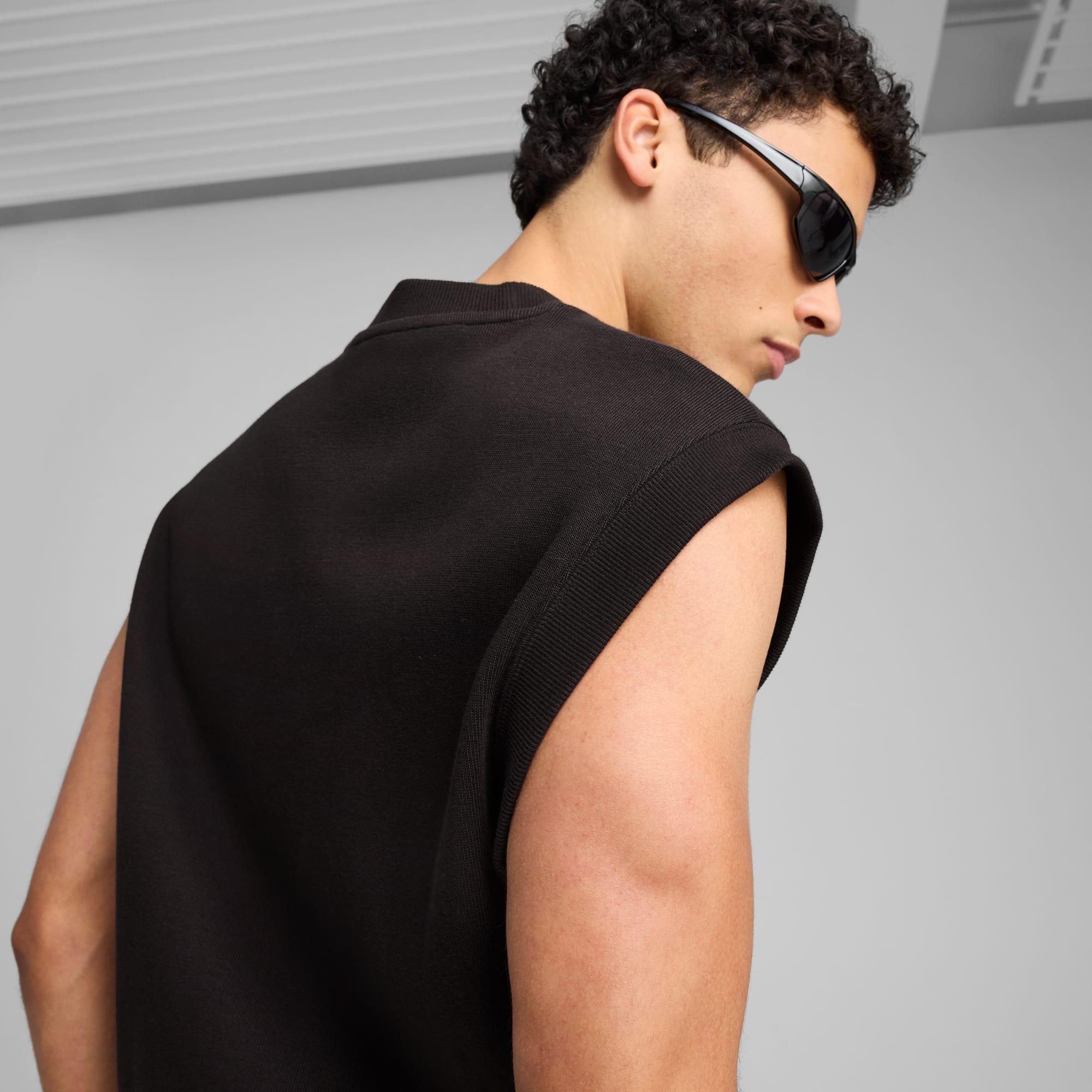 WARDROBE ESSENTIALS Men's Relaxed Vest Product Image