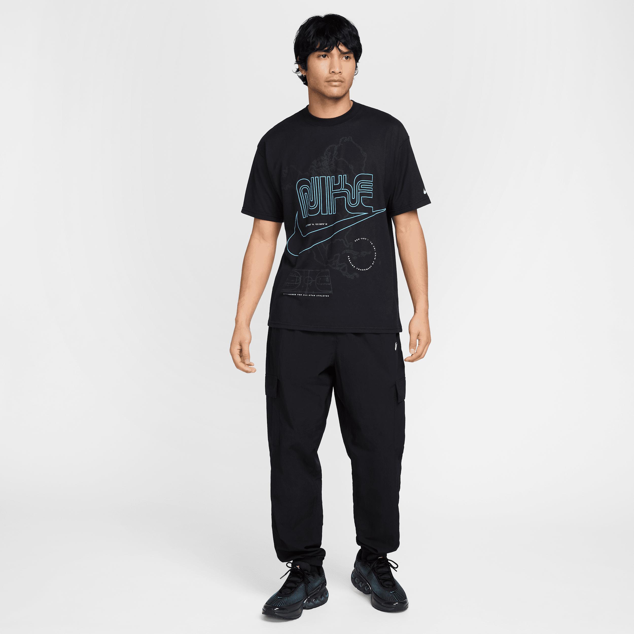 Nike Sportswear Men's Max90 T-Shirt Product Image