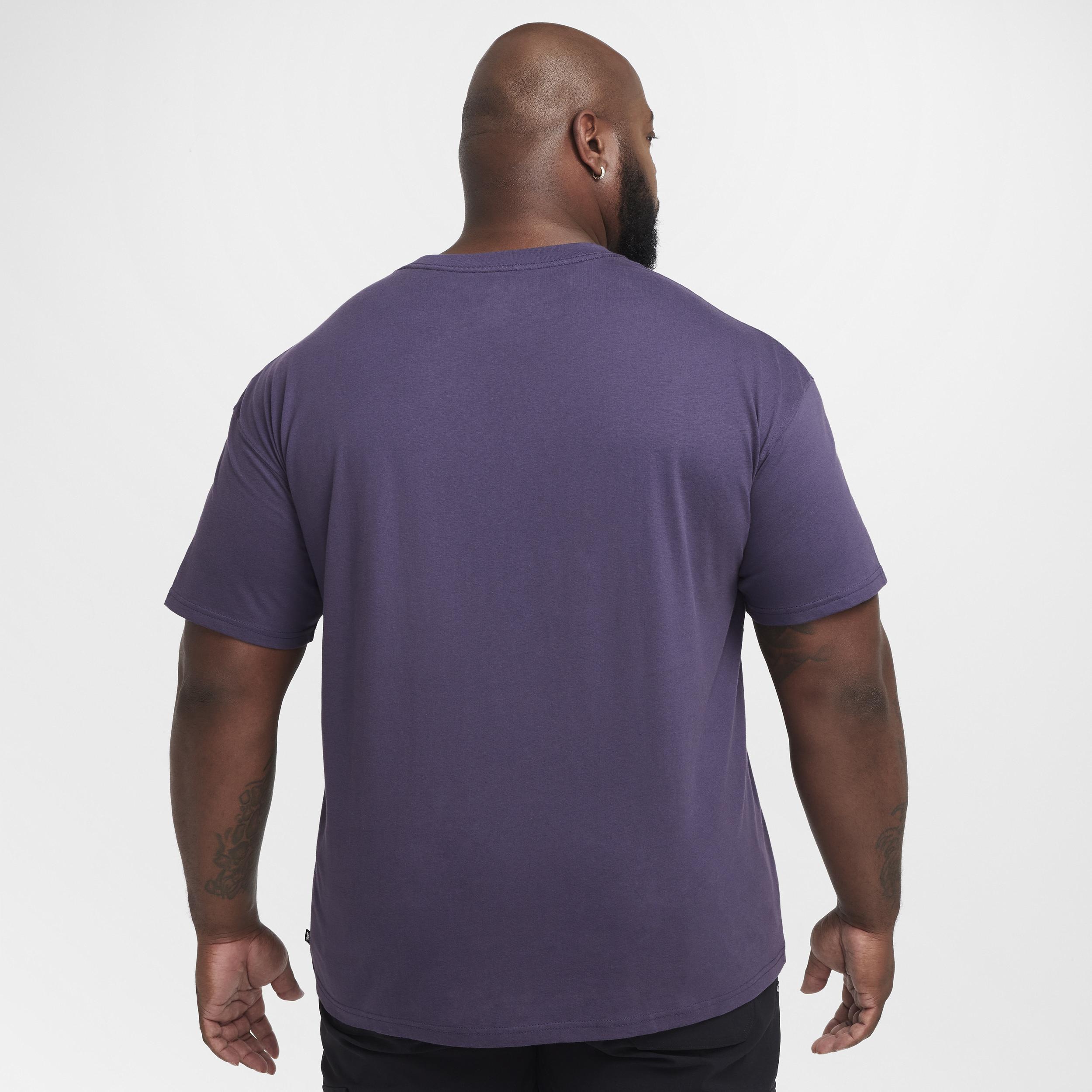 Nike SB Men's Logo Skate T-Shirt Product Image