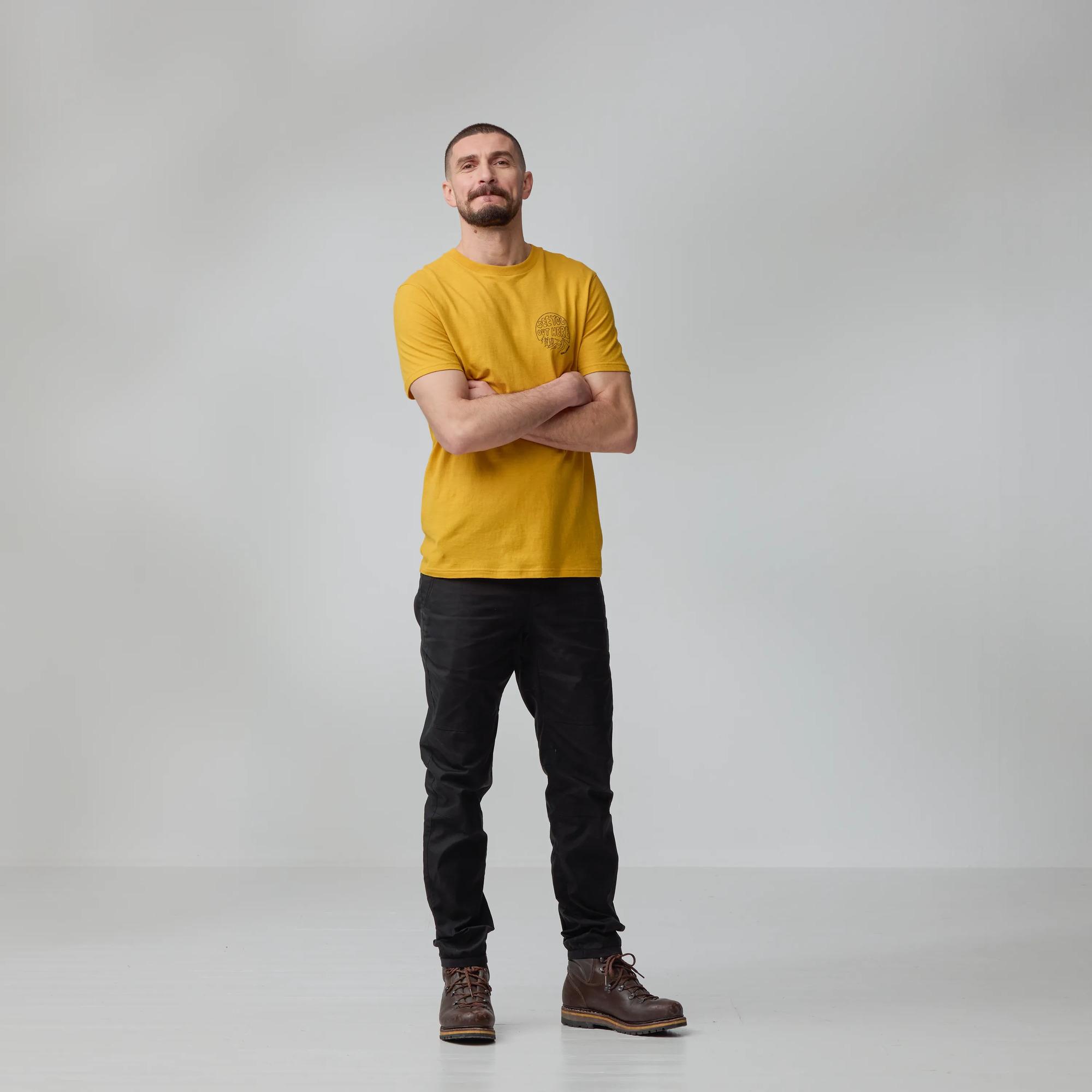 Hemp Blend Out Here T-shirt M Product Image