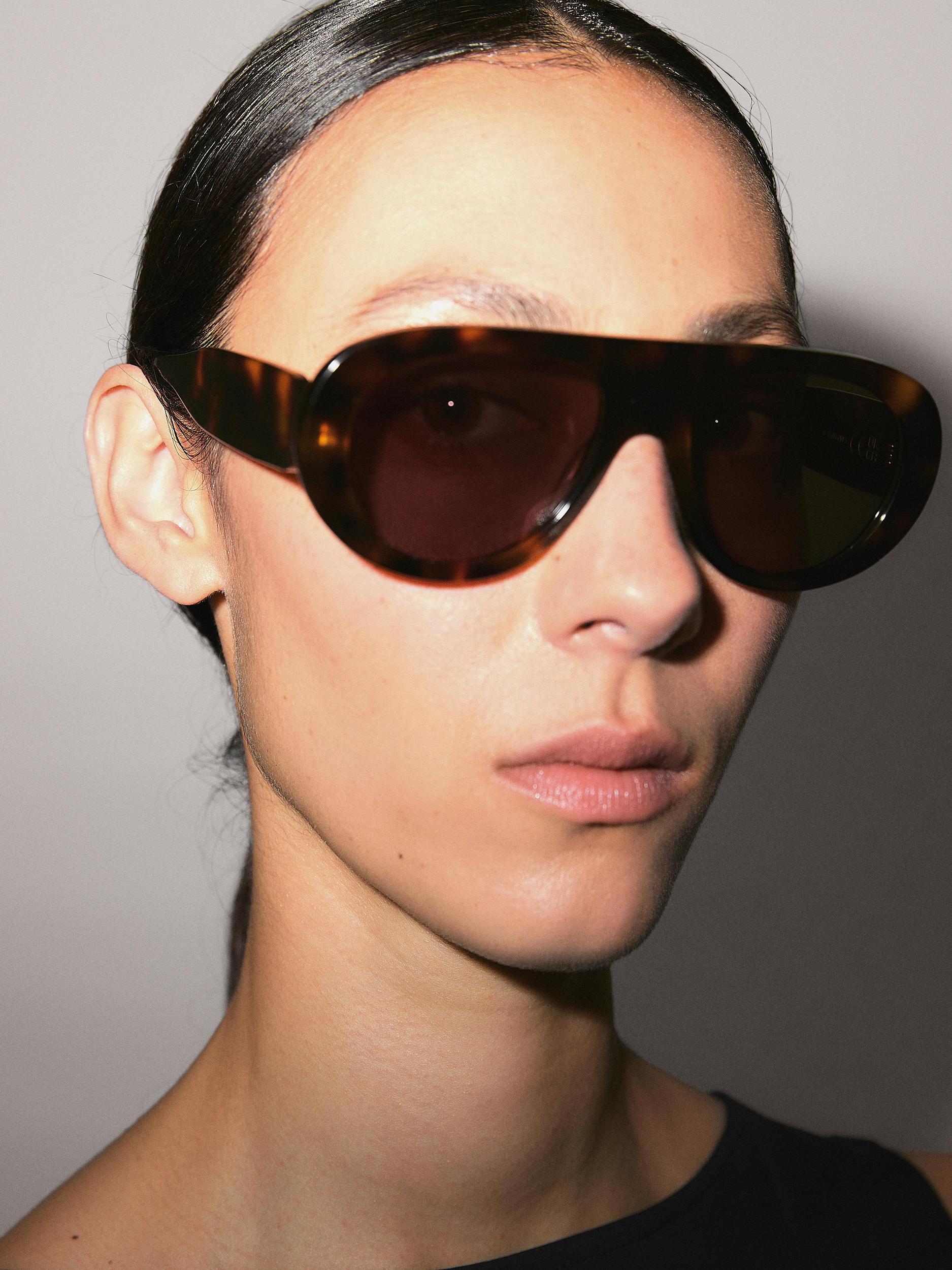 Oval sunglasses Product Image