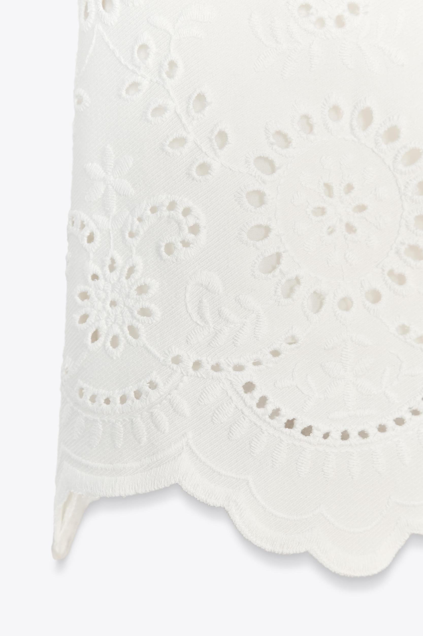 EMBROIDERED EYELET SKORT Product Image