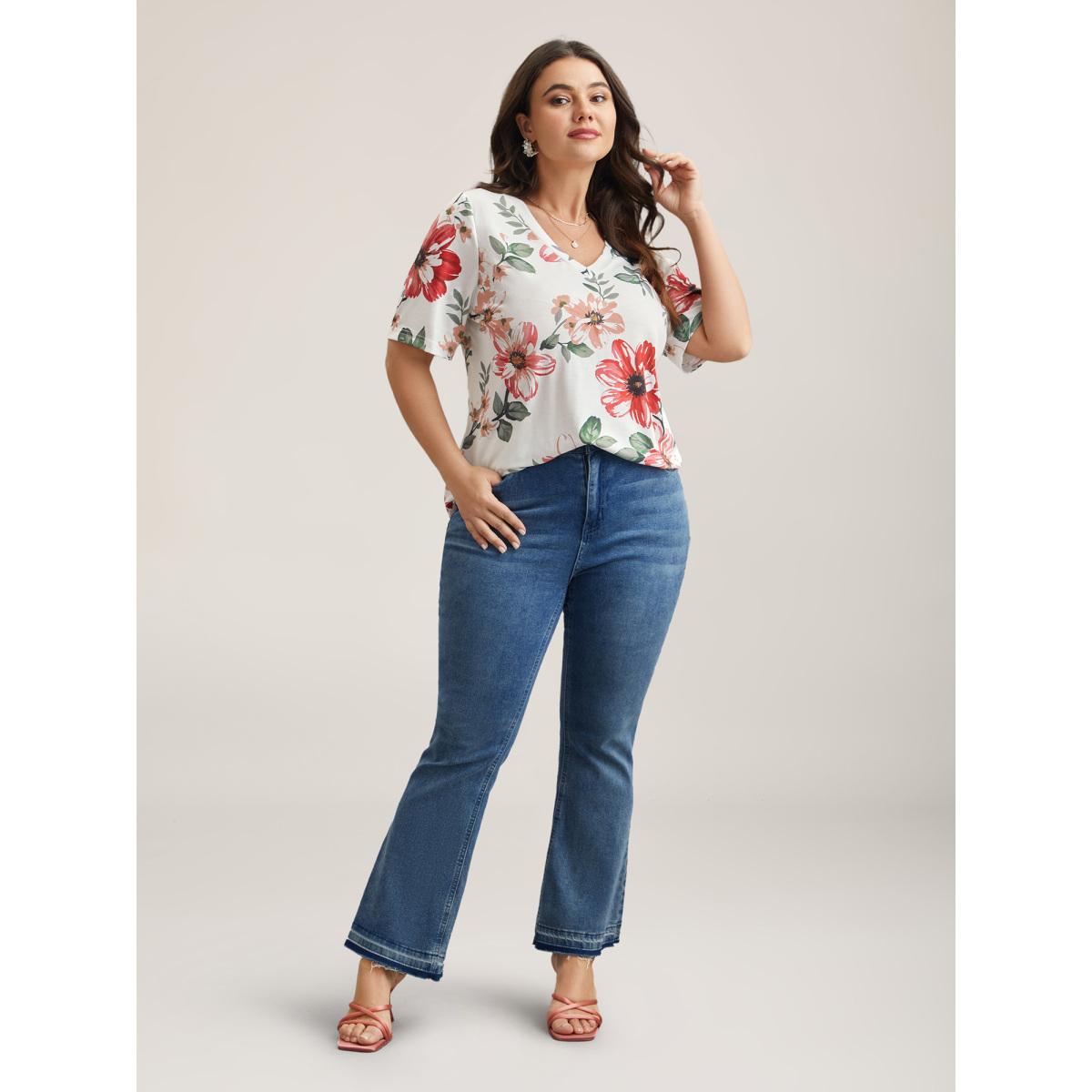 Plus Size Multi-Color Floral Print V-Neck T-Shirt Multicolor Women Timeless Non Natural Flowers V-neck Elegant T-shirts BloomChic 12/L Product Image