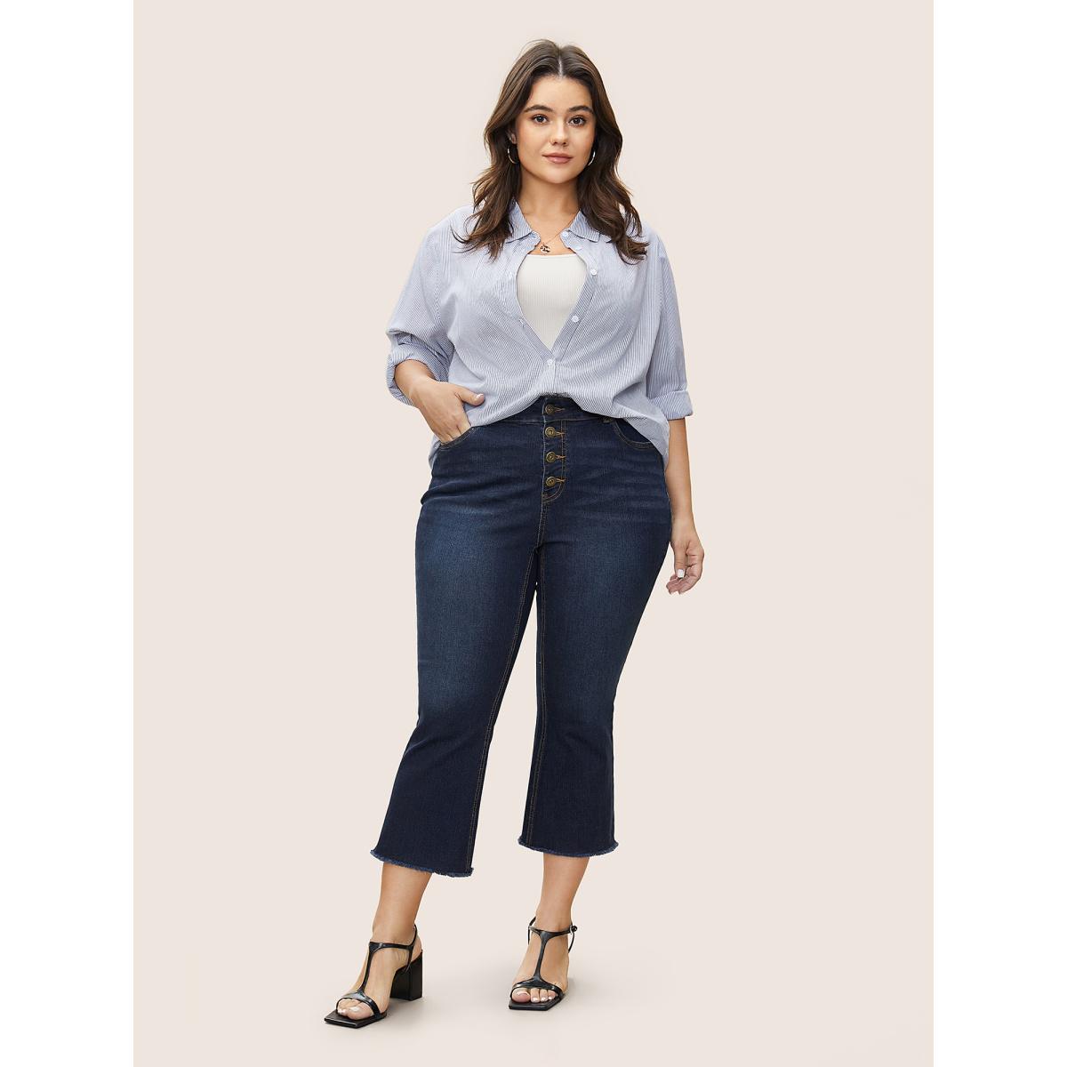 Plus Size Dark Wash Frayed Hem Cropped Bootcut Jeans Women Indigo Casual Plain Non High stretch Slanted pocket Jeans BloomChic 14/1X Product Image
