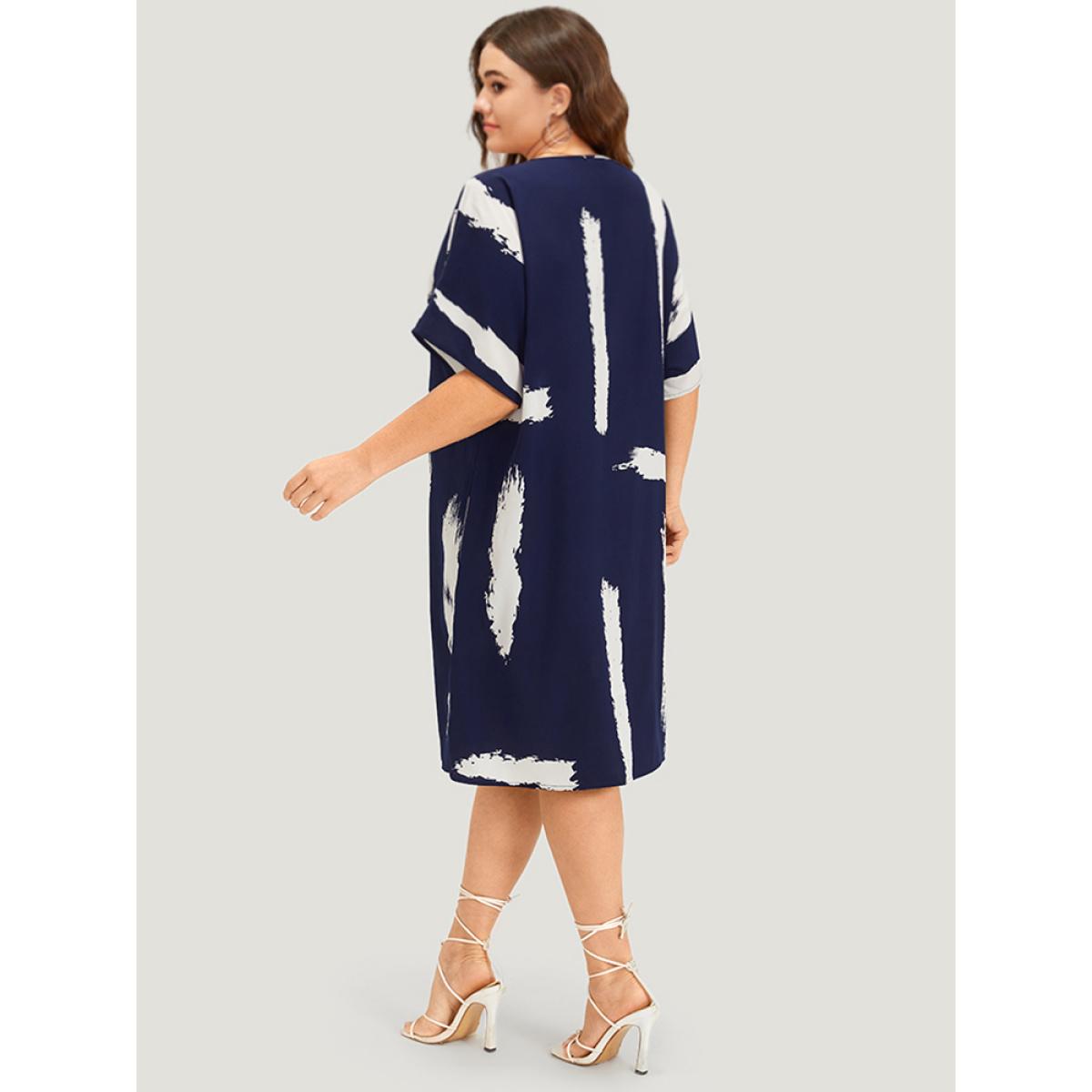 Plus Size Brush Print Keyhole Pocket Dolman Sleeve Dress Indigo Women Elegant Printed Keyhole Cut-Out Half Sleeve Curvy Knee Dress BloomChic 26/4X Product Image