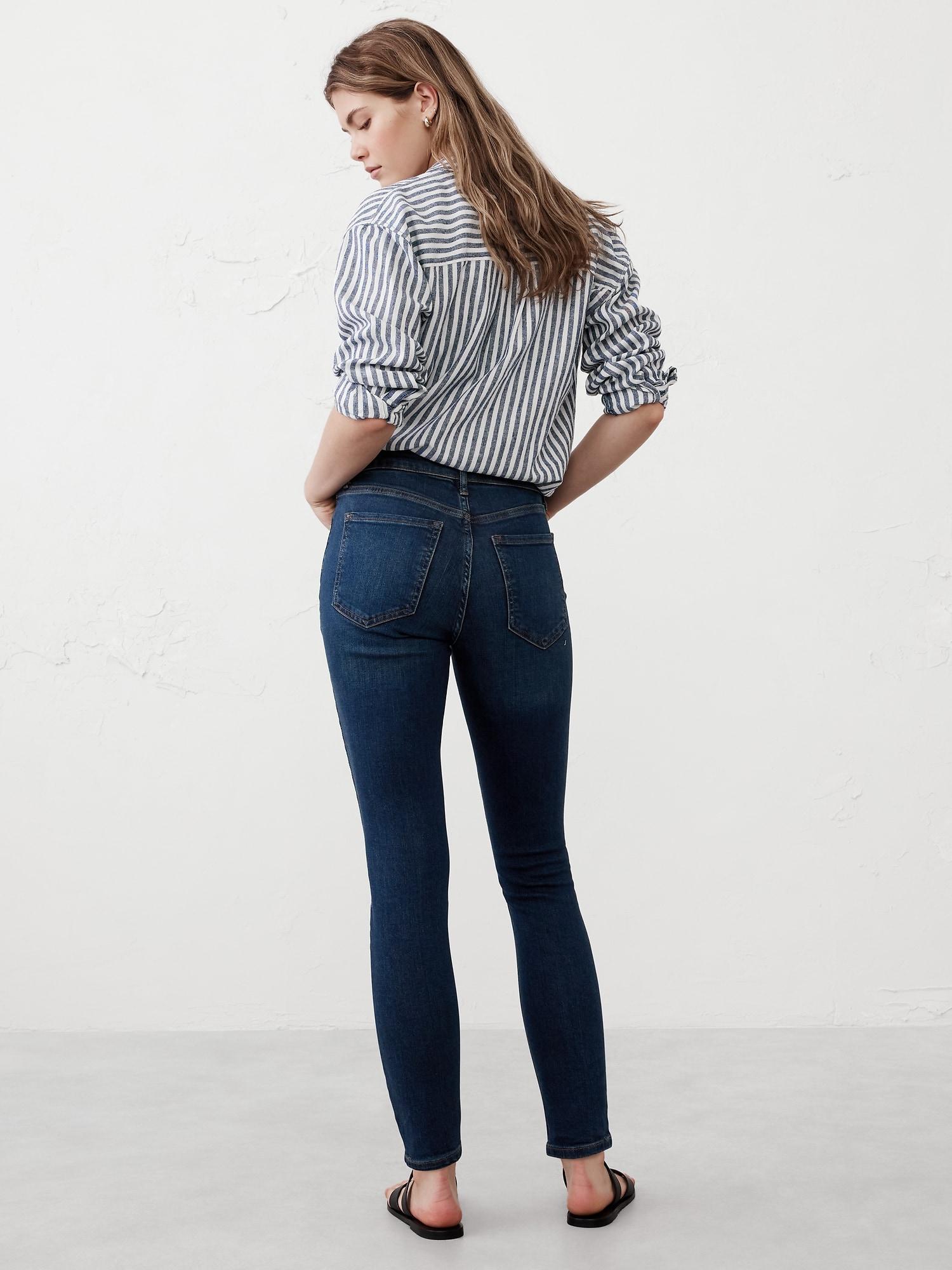 Curvy Mid-Rise Skinny Jean Product Image