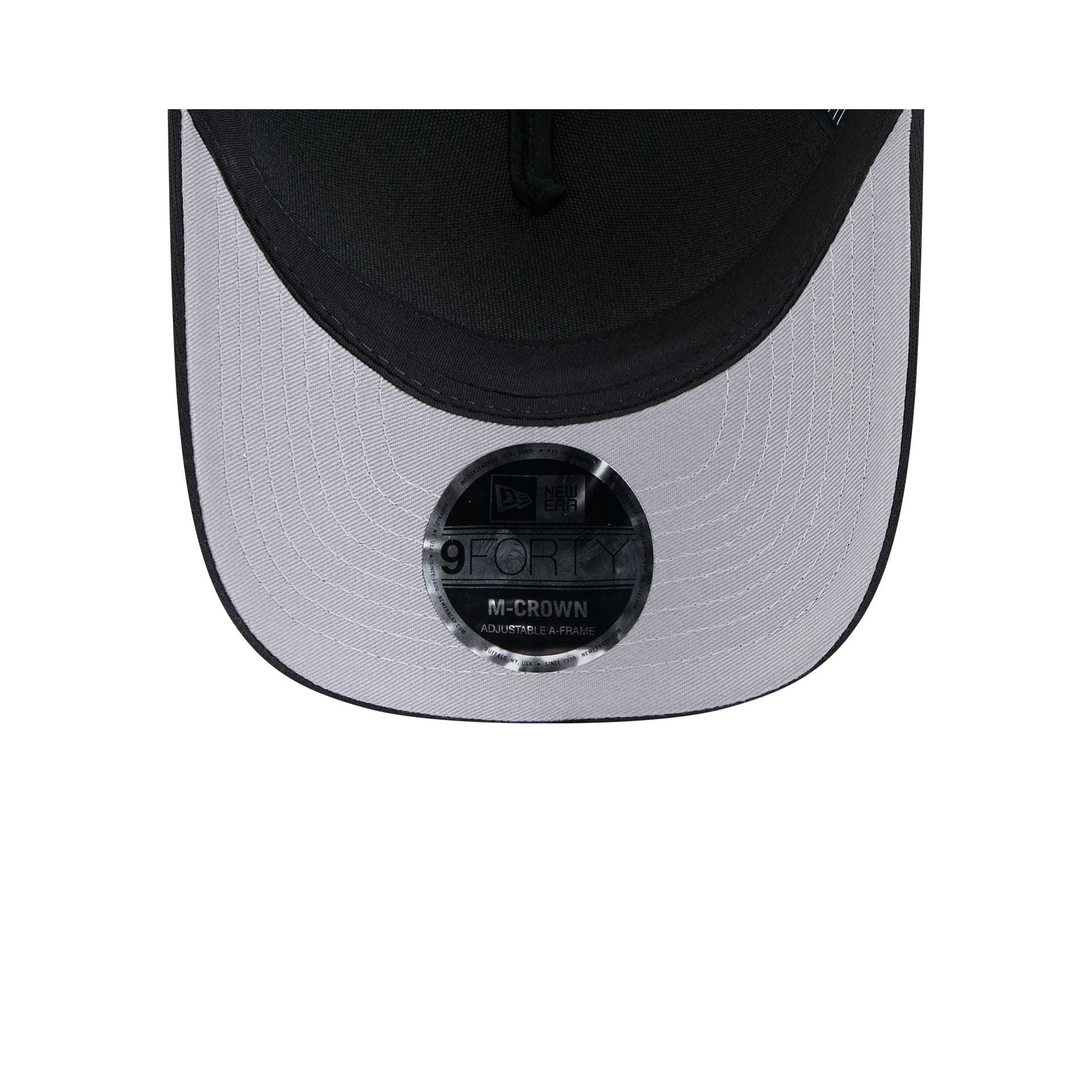 New York Knicks Gradient Raceway 9FORTY M-Crown A-Frame Trucker Hat Male Product Image