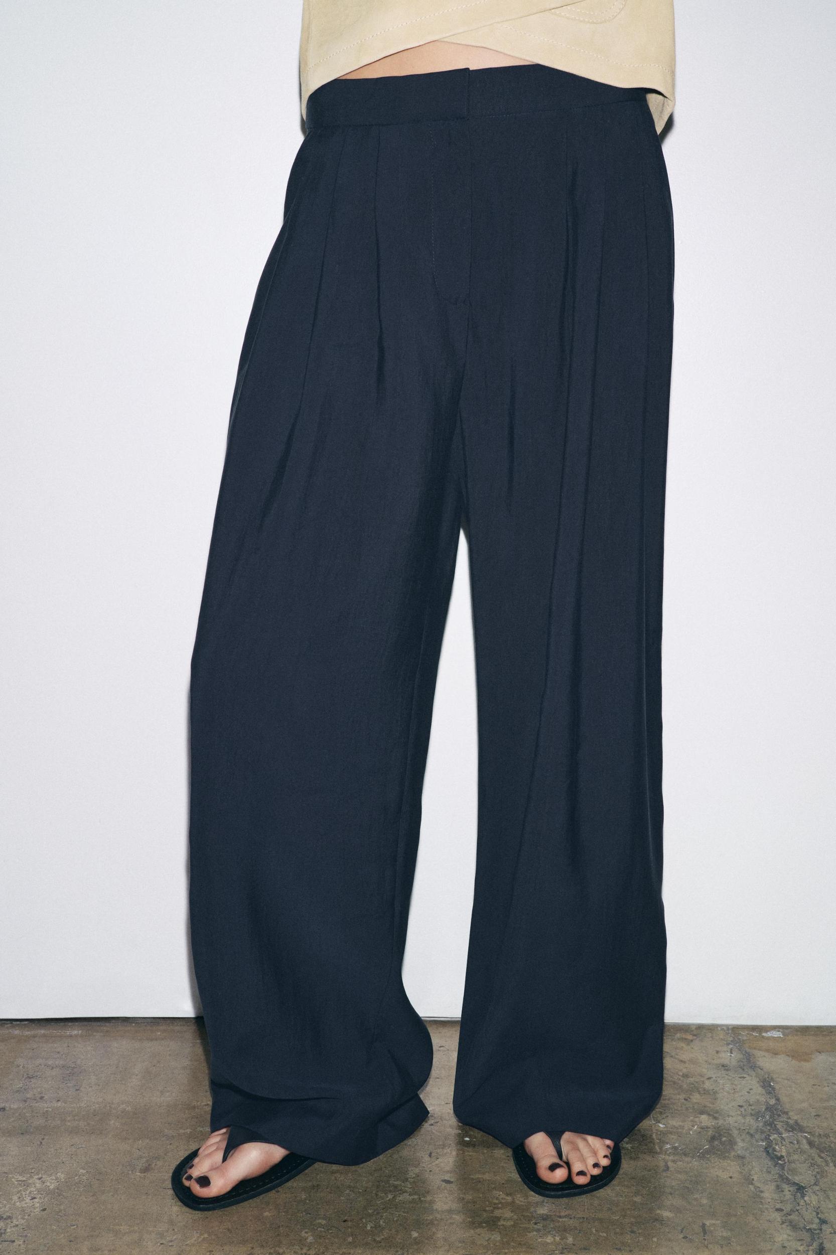 ZW COLLECTION FLOWY PLEATED PANTS Product Image