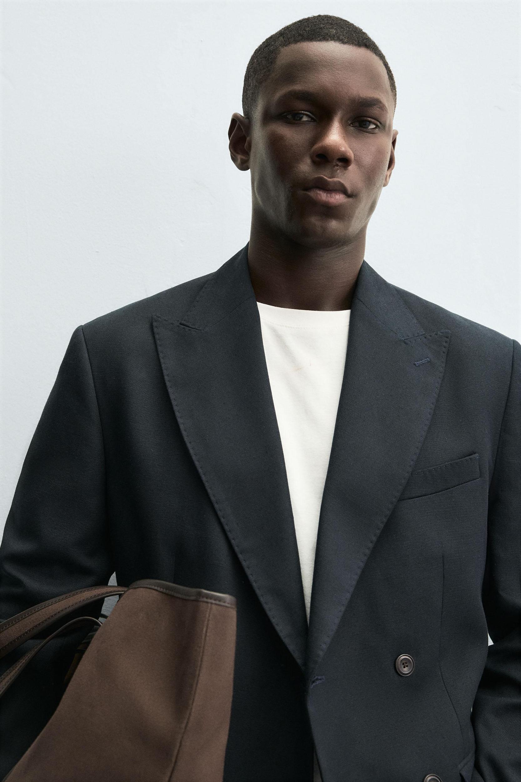 DOUBLE BREASTED BLAZER Product Image