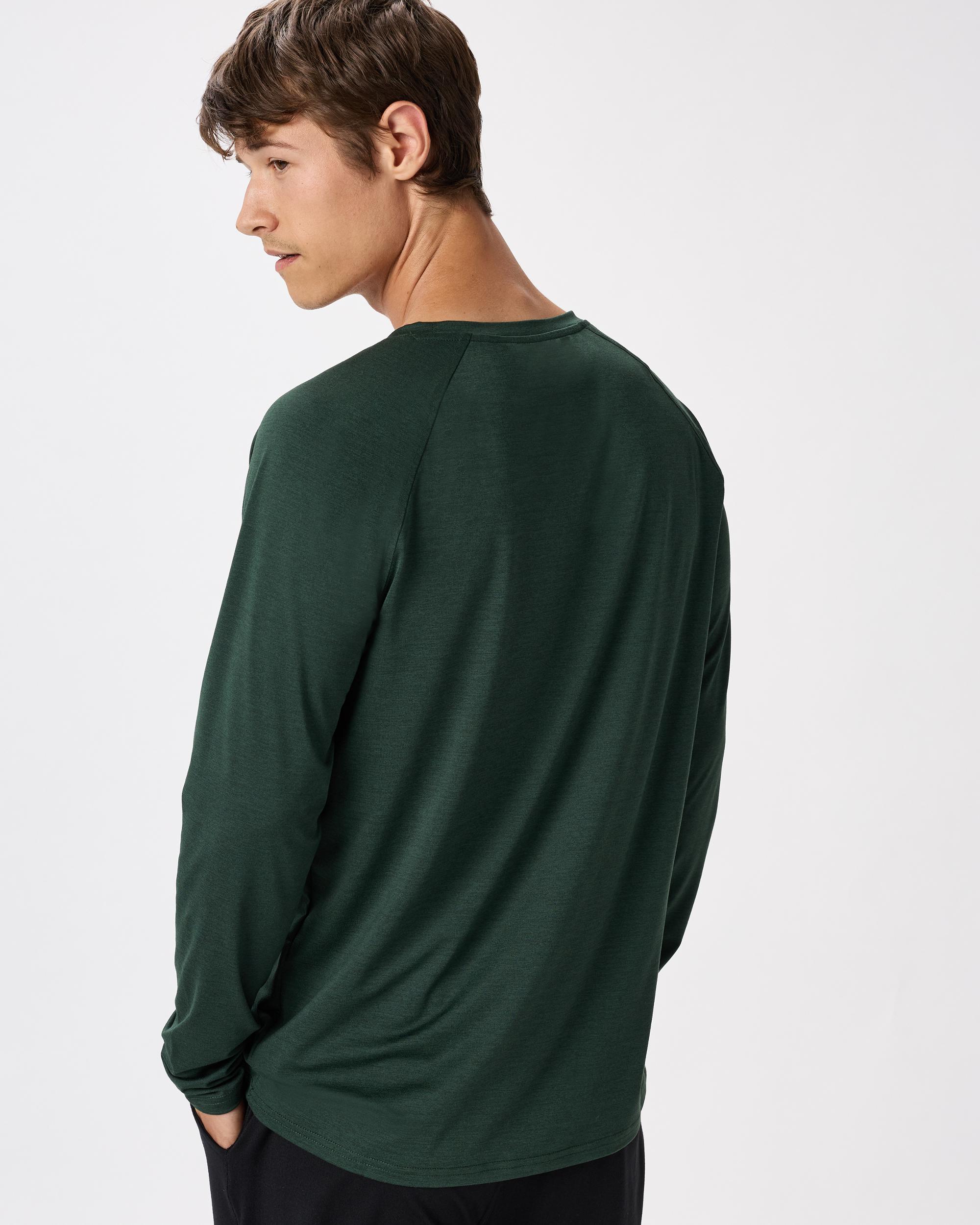 Quince | Men's Flowknit Breeze Performance Long Sleeve T-Shirt Size XS, 100% Polyester Product Image