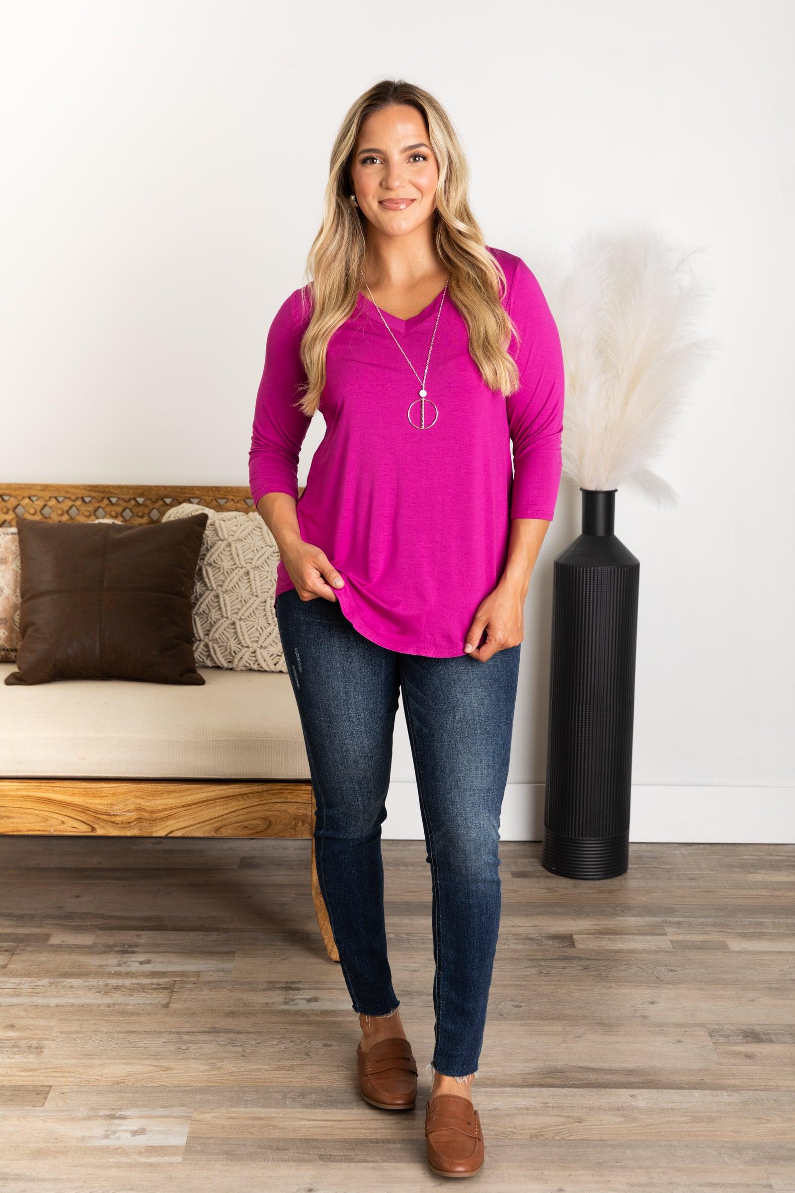 Solid 3/4 V-Neck Knit Top Product Image